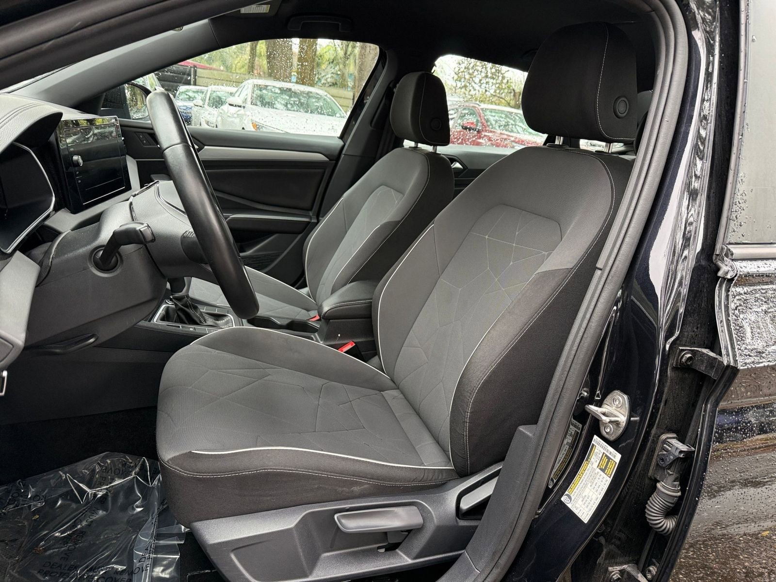 Thumbnail: 2025 Volkswagen Jetta - 31