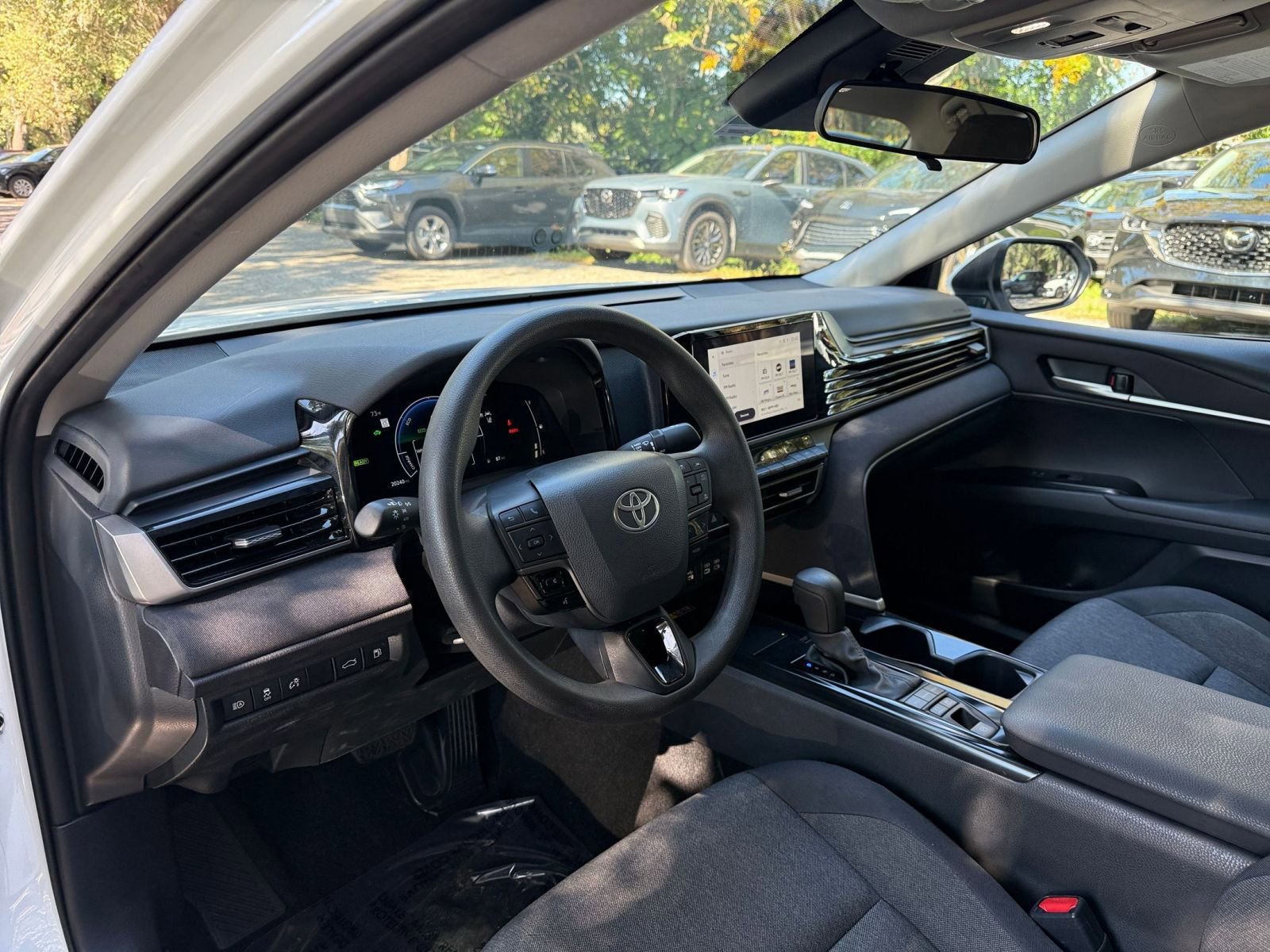 Thumbnail: 2025 Toyota Camry - 28