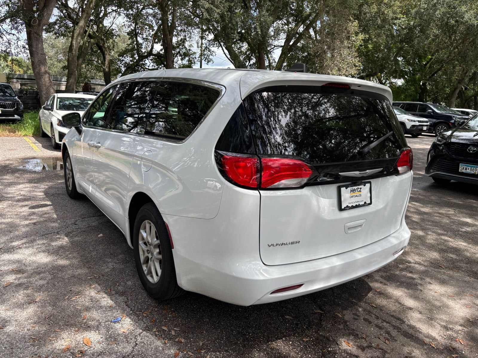 Thumbnail: 2023 Chrysler Voyager - 6