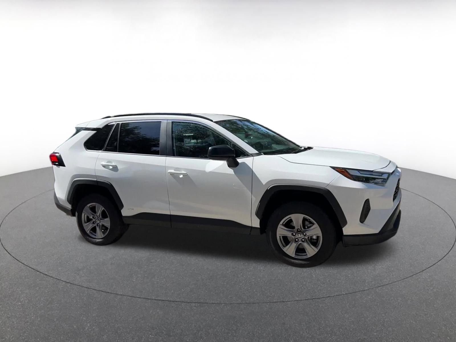 Thumbnail: 2025 Toyota RAV4 - 2