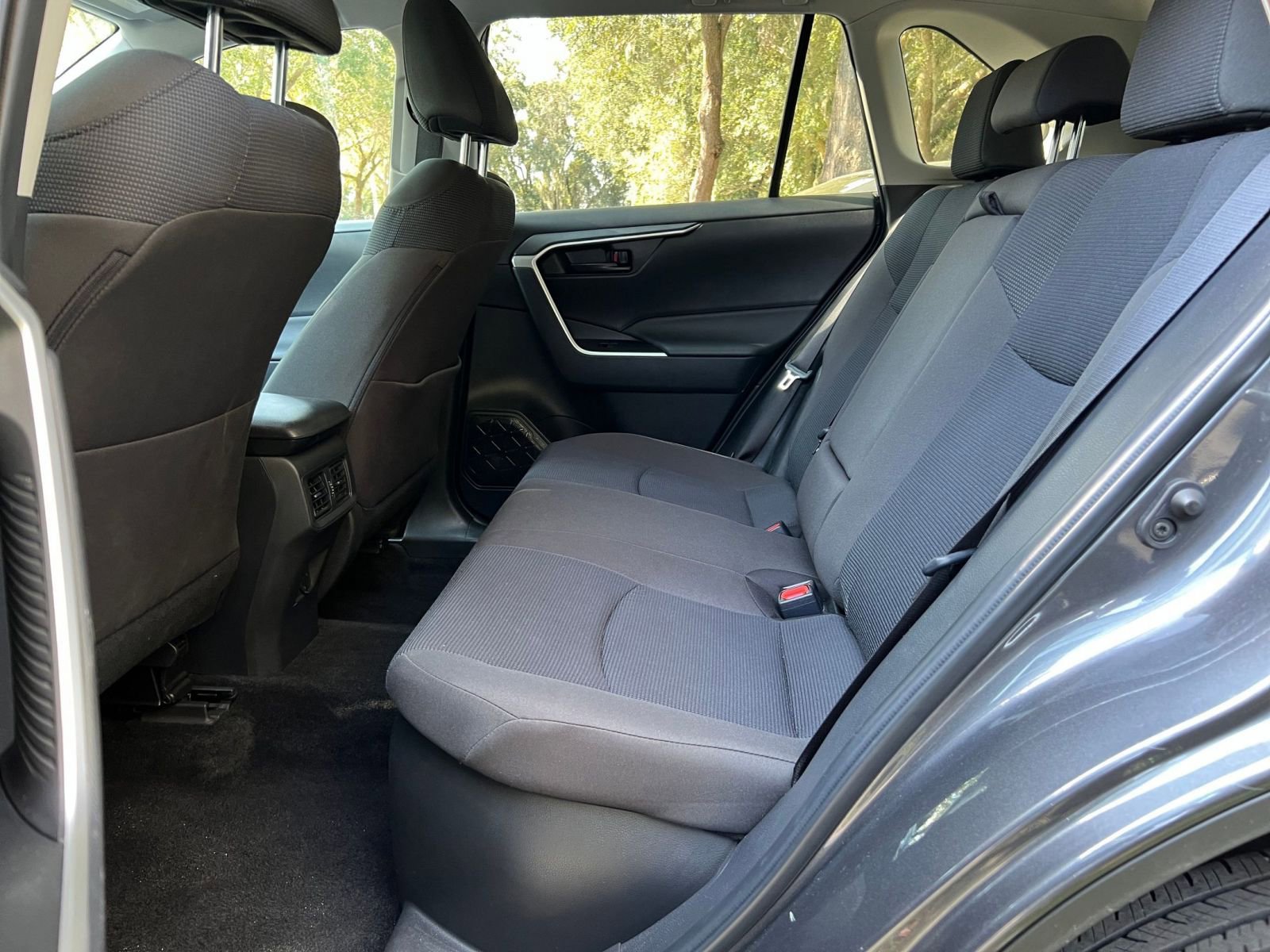 Thumbnail: 2025 Toyota RAV4 - 20