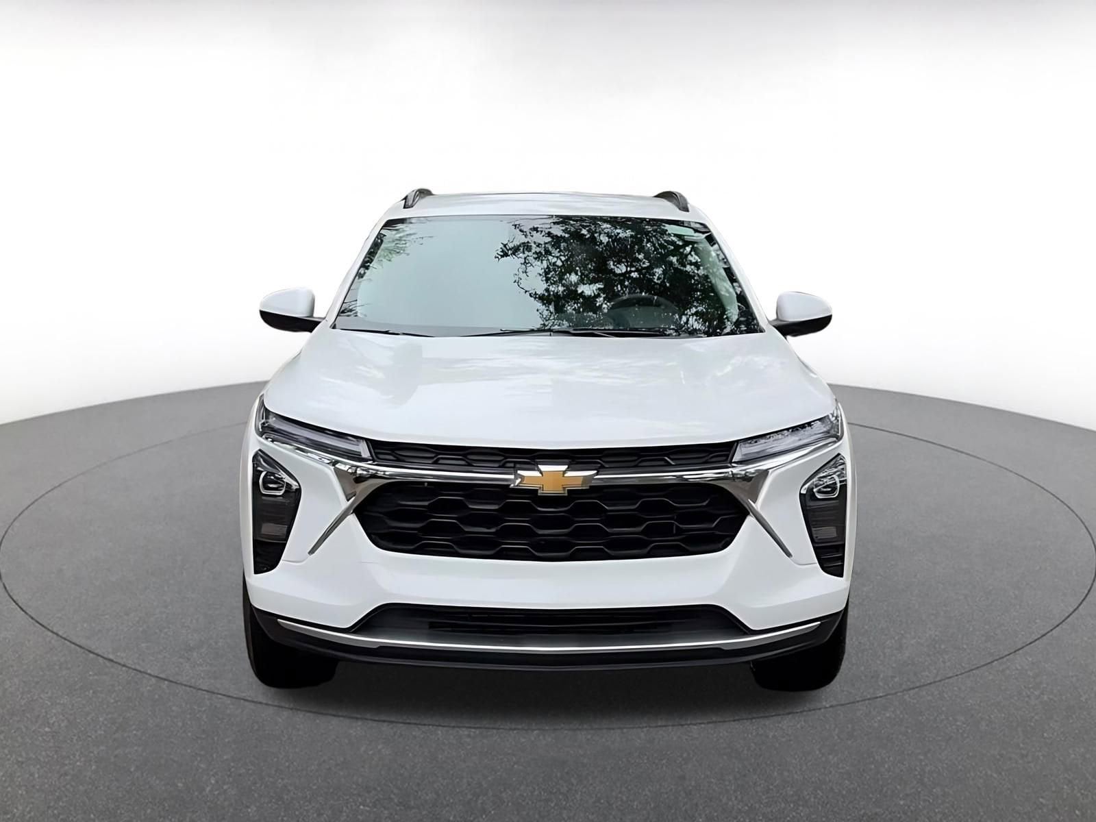 Thumbnail: 2025 Chevrolet Trax - 4