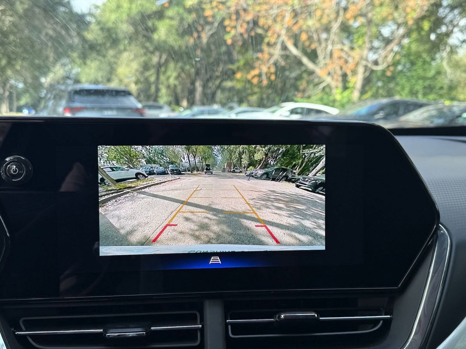 Thumbnail: 2025 Chevrolet Trax - 17