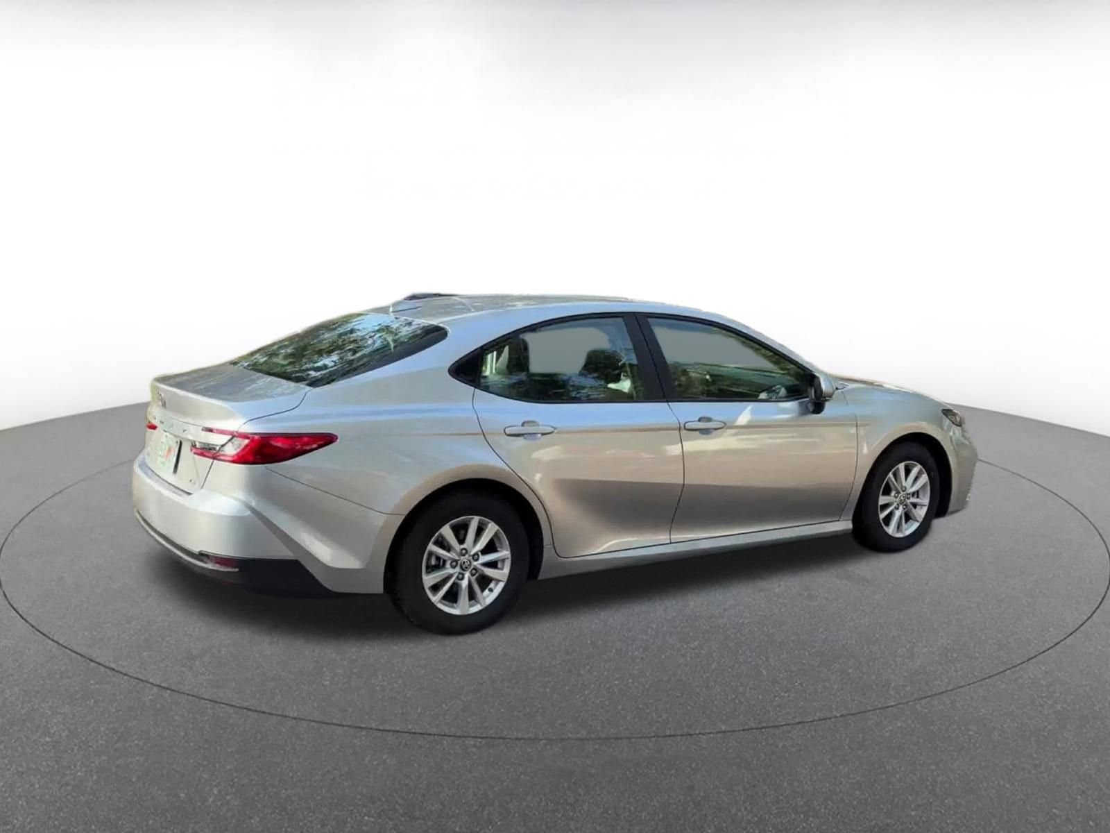 Thumbnail: 2025 Toyota Camry - 15