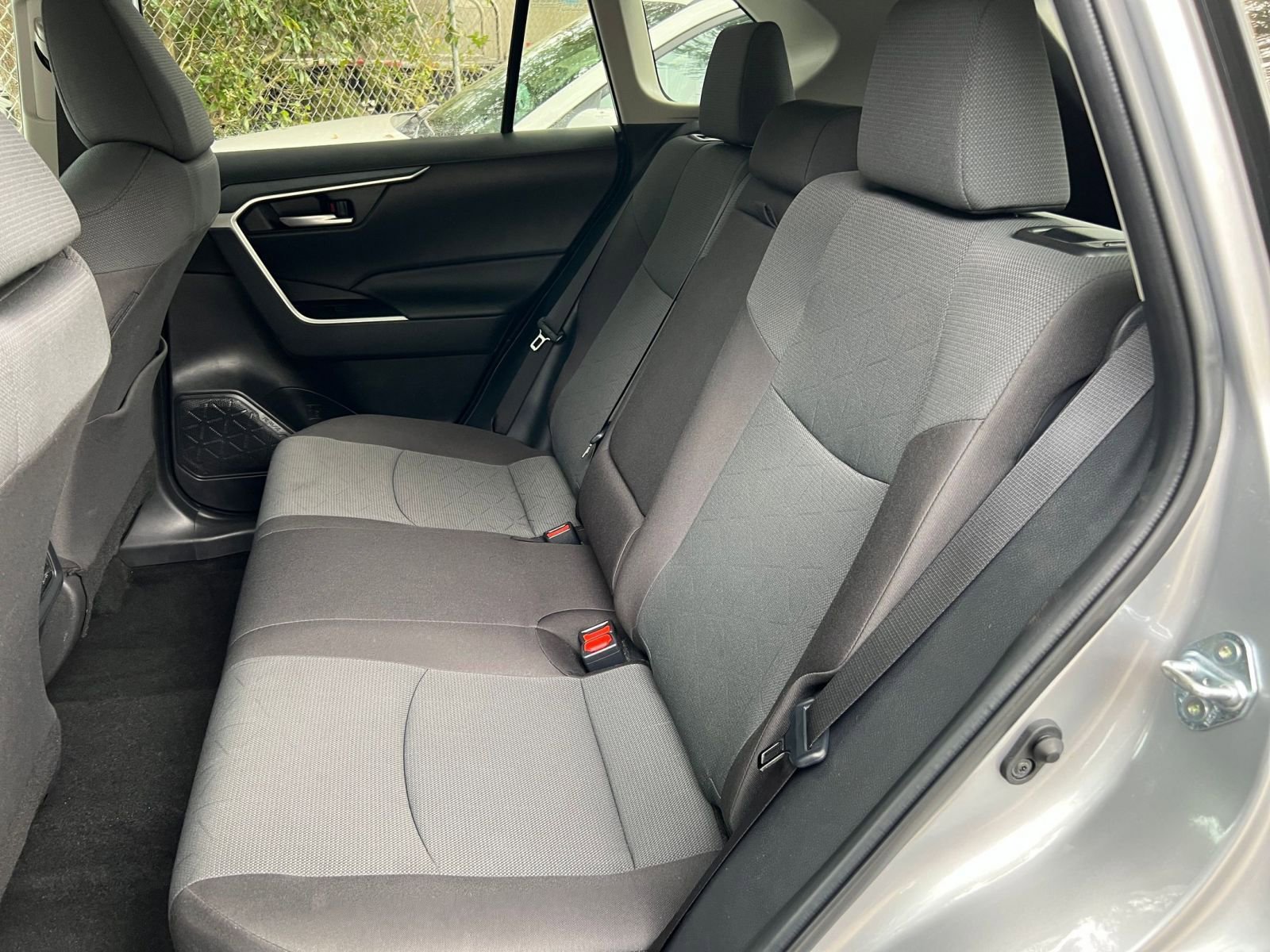 Thumbnail: 2025 Toyota RAV4 - 32