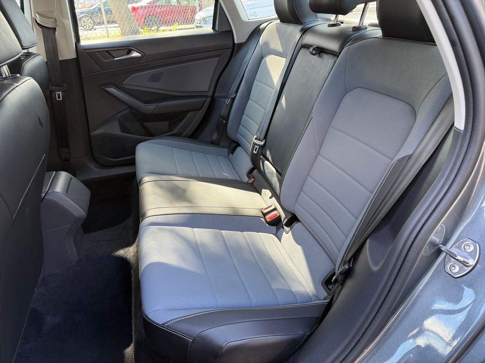 Thumbnail: 2025 Volkswagen Jetta - 33