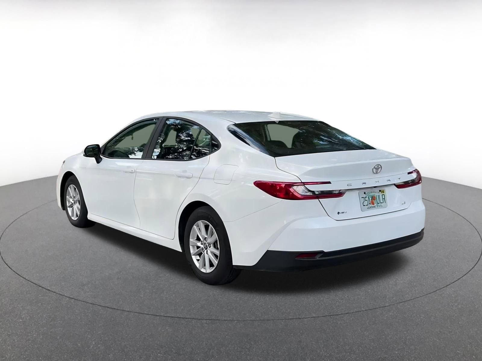 Thumbnail: 2025 Toyota Camry - 11