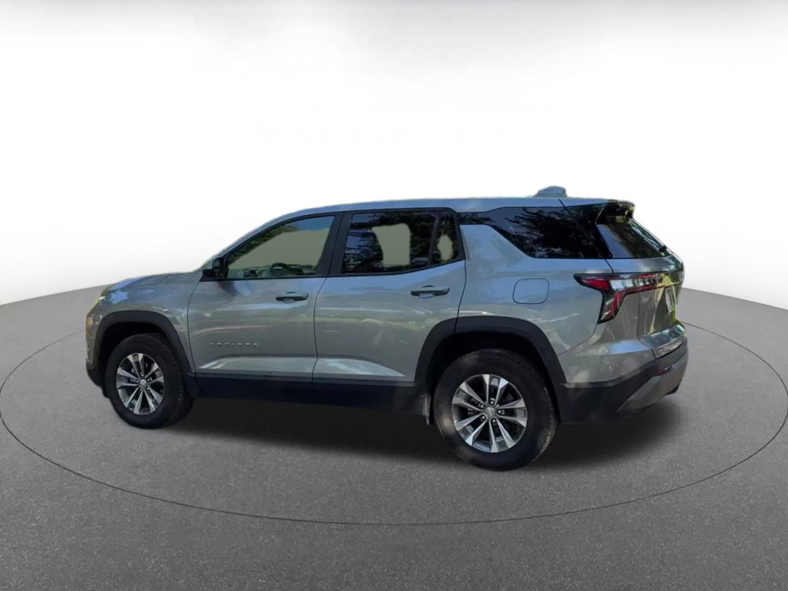 Thumbnail: 2025 Chevrolet Equinox - 10