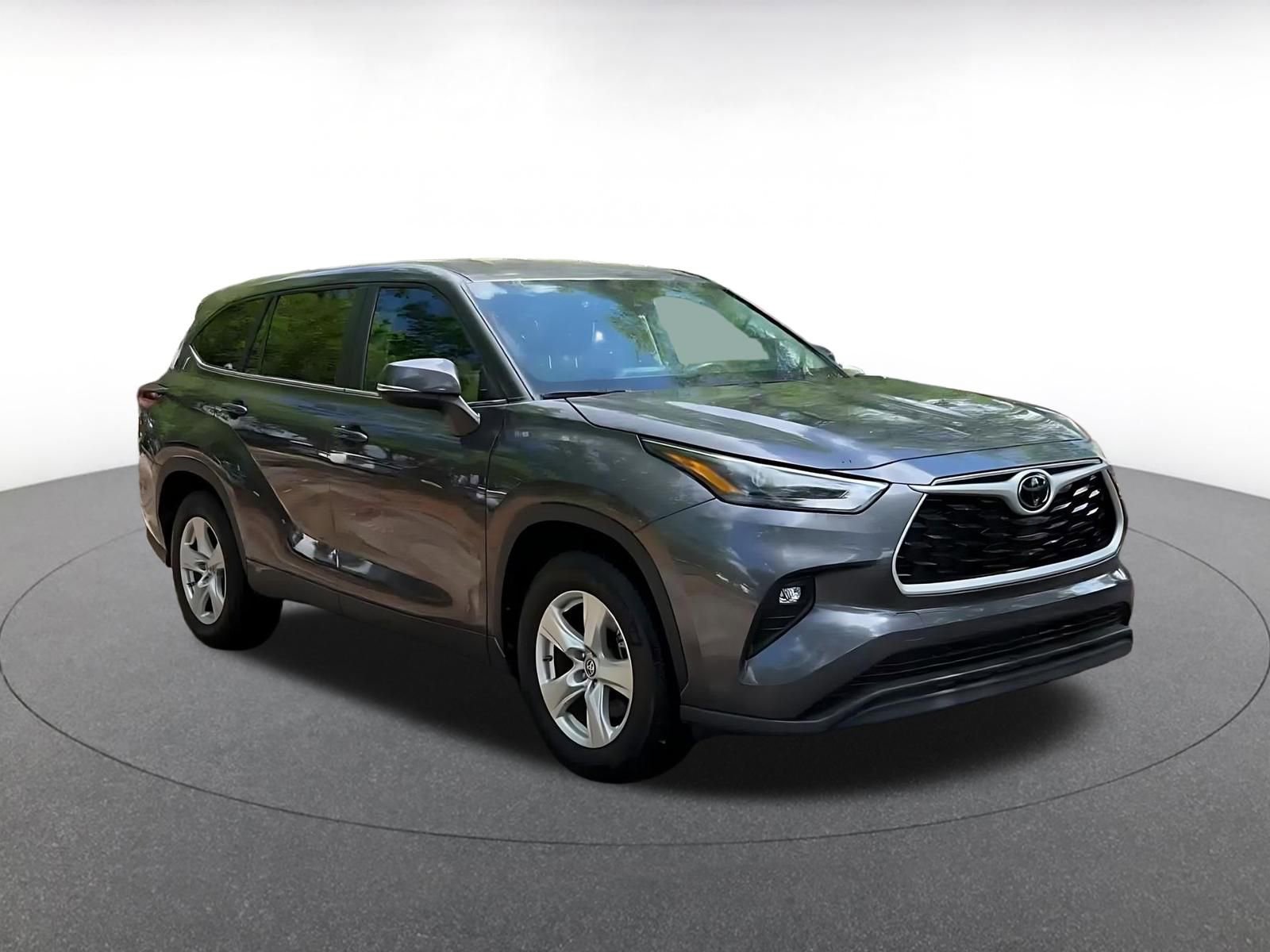 Thumbnail: 2025 Toyota Highlander - 3