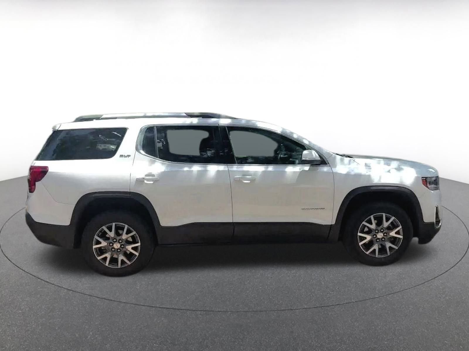 Thumbnail: 2023 GMC Acadia - 16