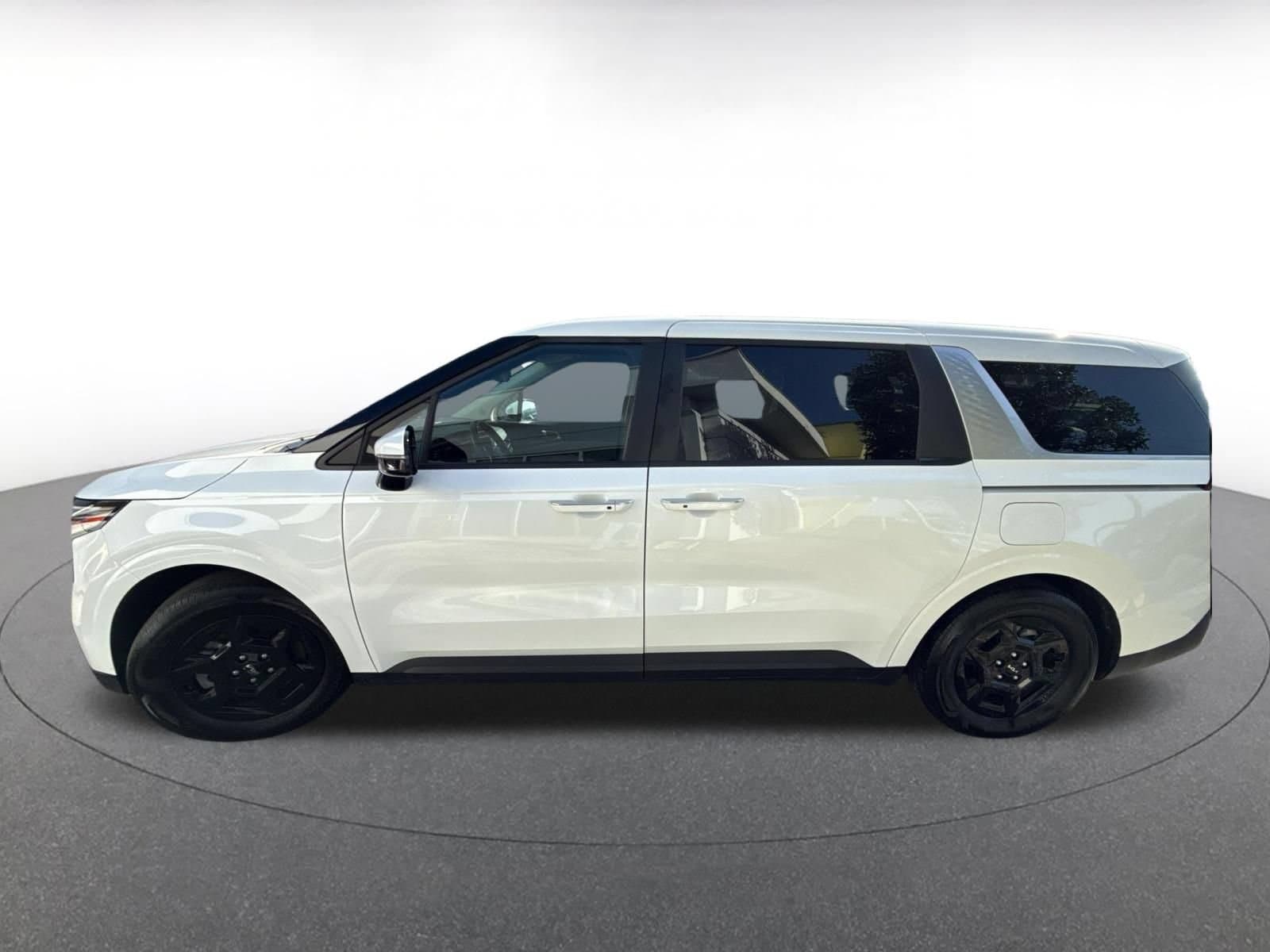 Thumbnail: 2026 Kia Carnival - 5