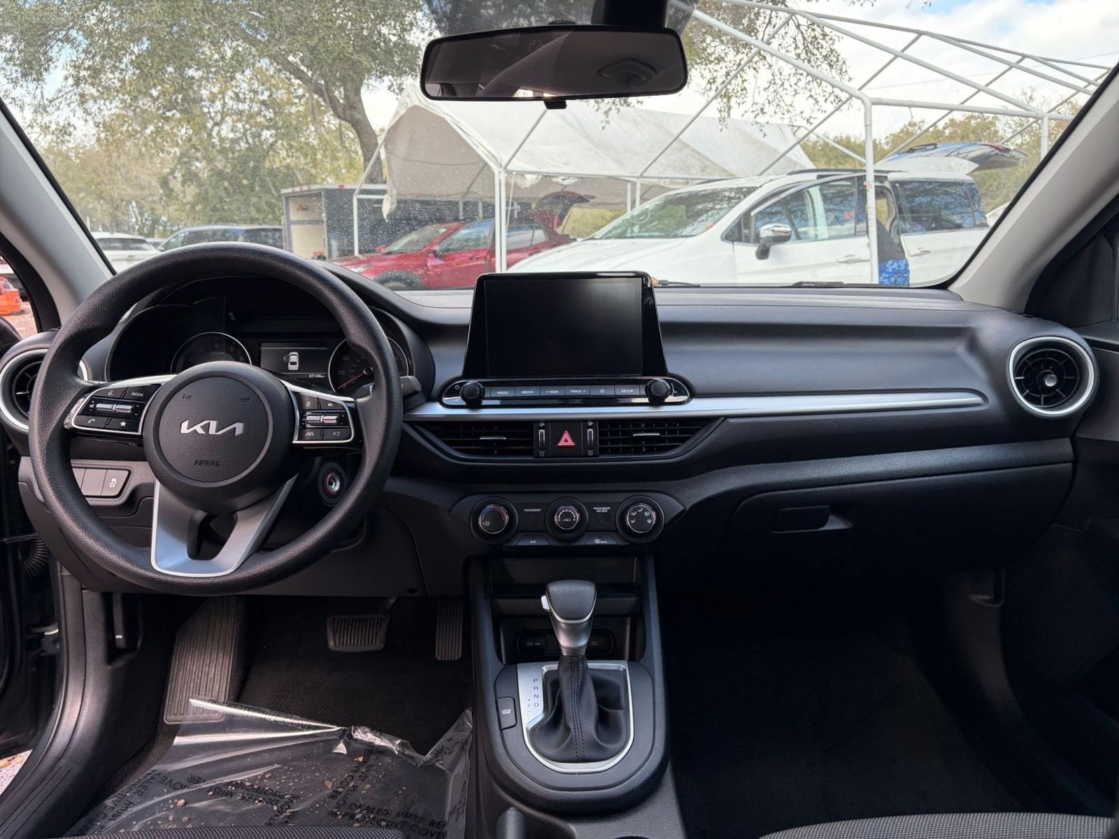 Thumbnail: 2024 Kia Forte - 28