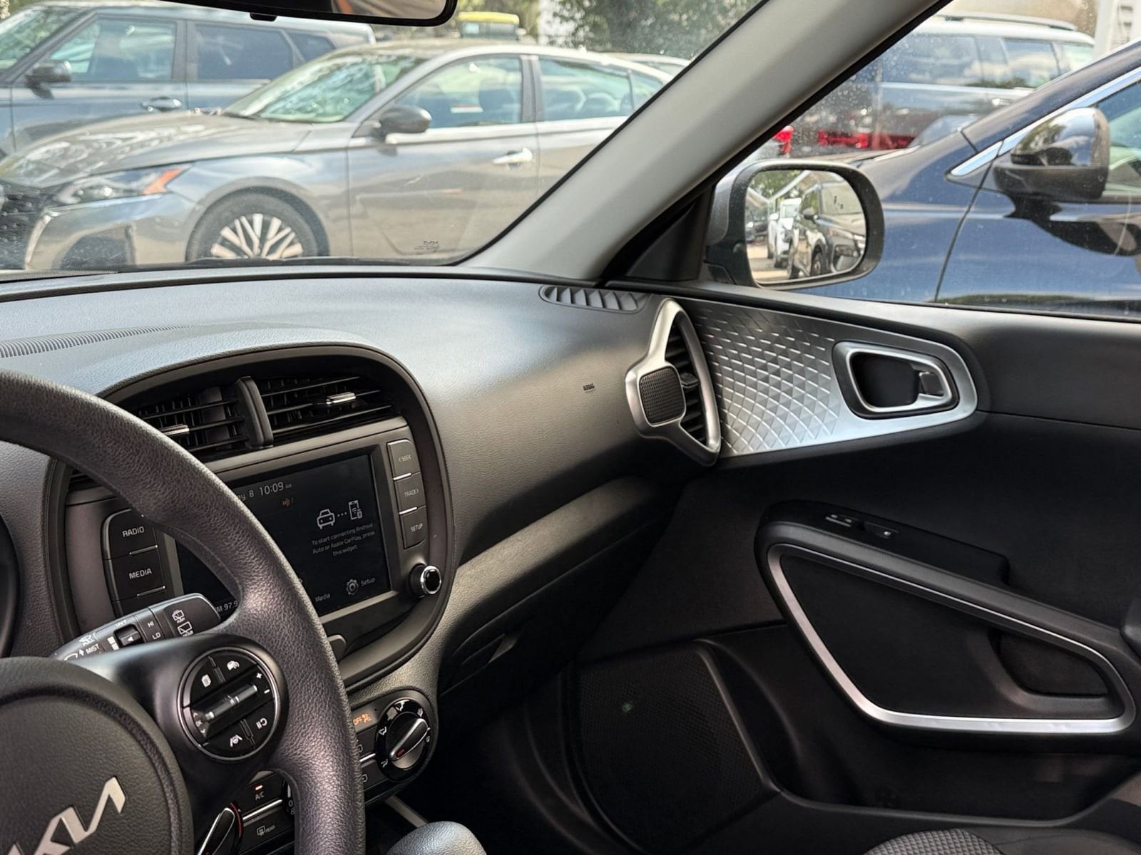 Thumbnail: 2025 Kia Soul - 32