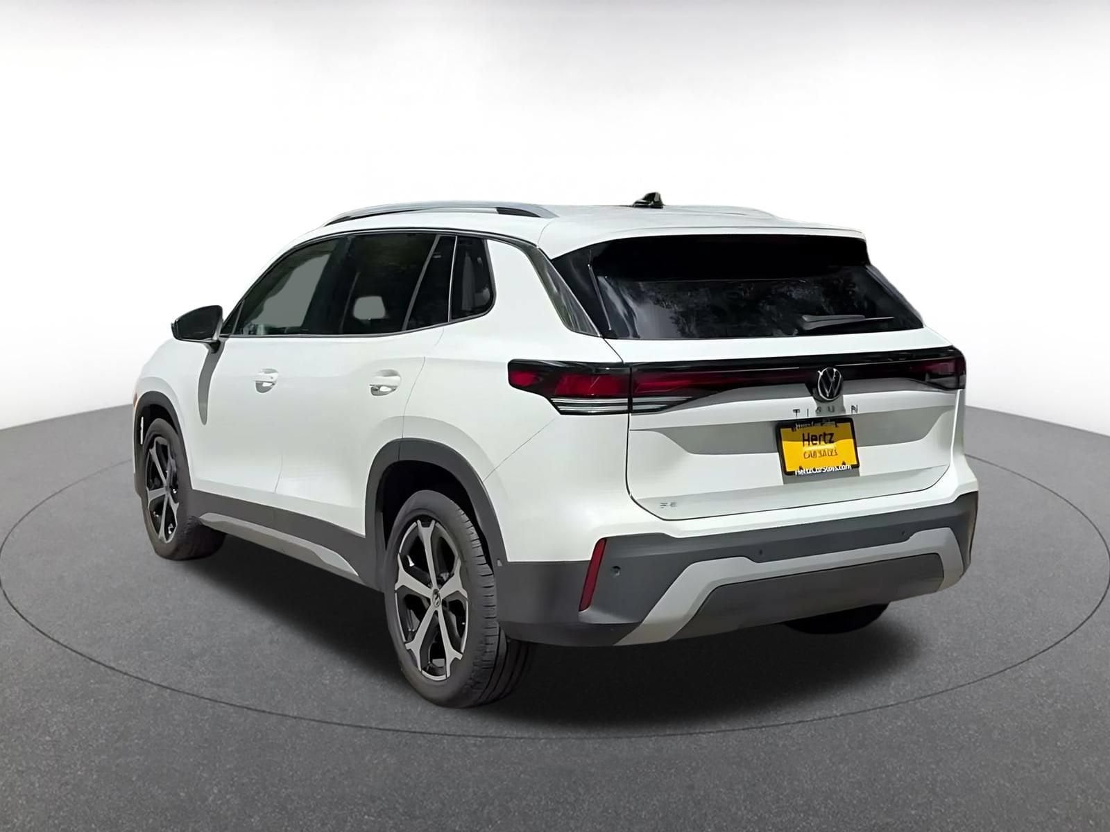 Thumbnail: 2026 Volkswagen Tiguan - 12