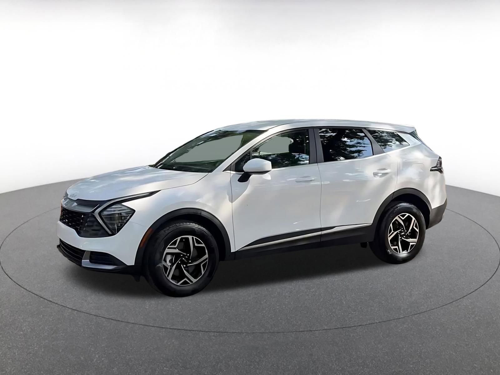 Thumbnail: 2025 Kia Sportage - 8