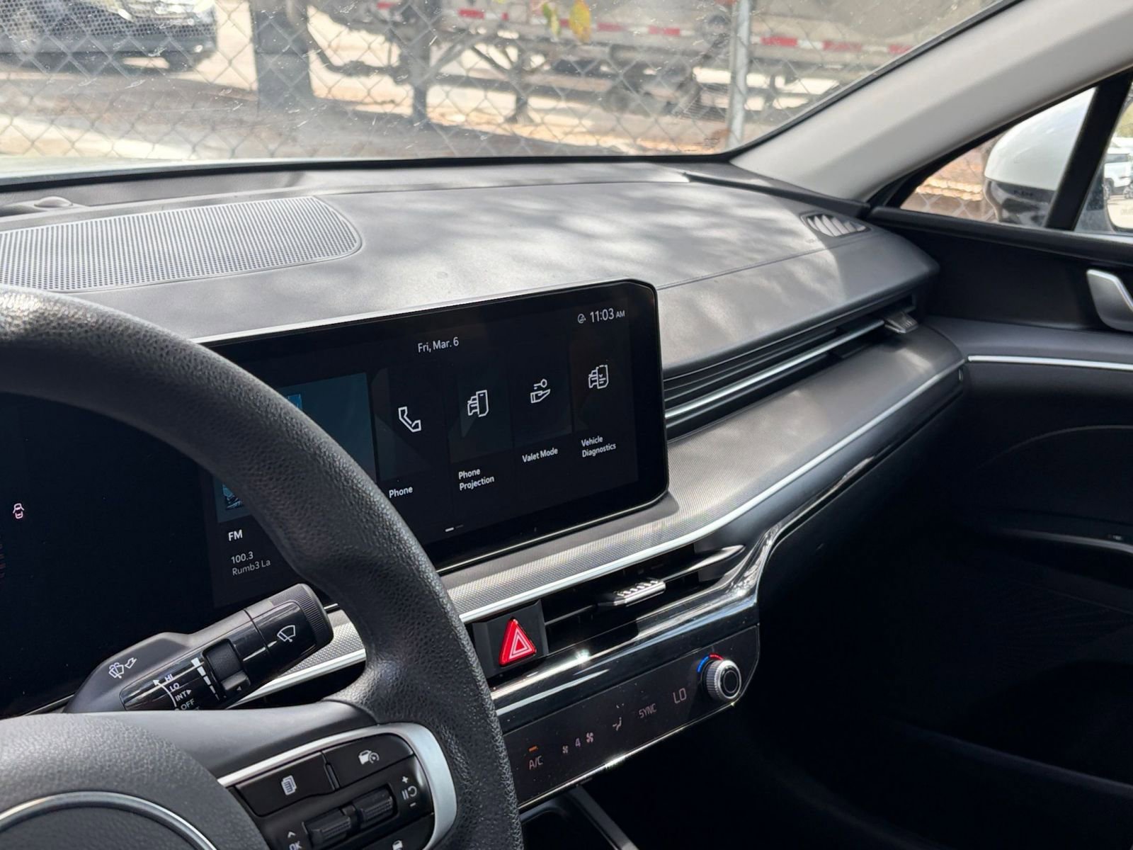 Thumbnail: 2025 Kia K5 - 31