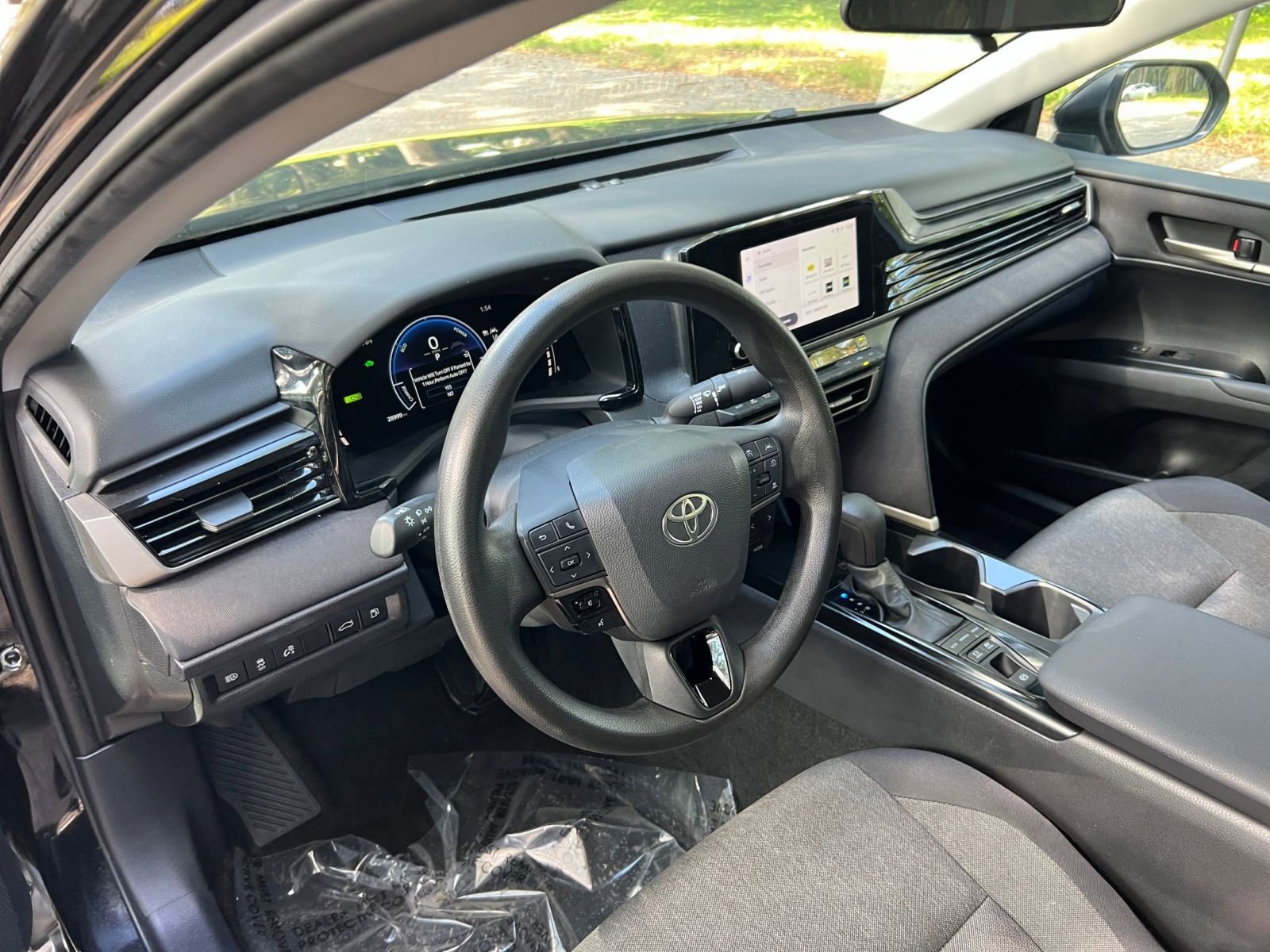 Thumbnail: 2025 Toyota Camry - 28