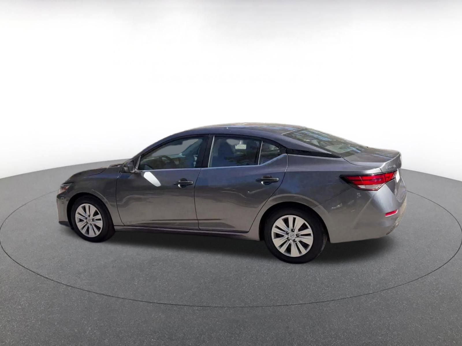 Thumbnail: 2025 Nissan Sentra - 10