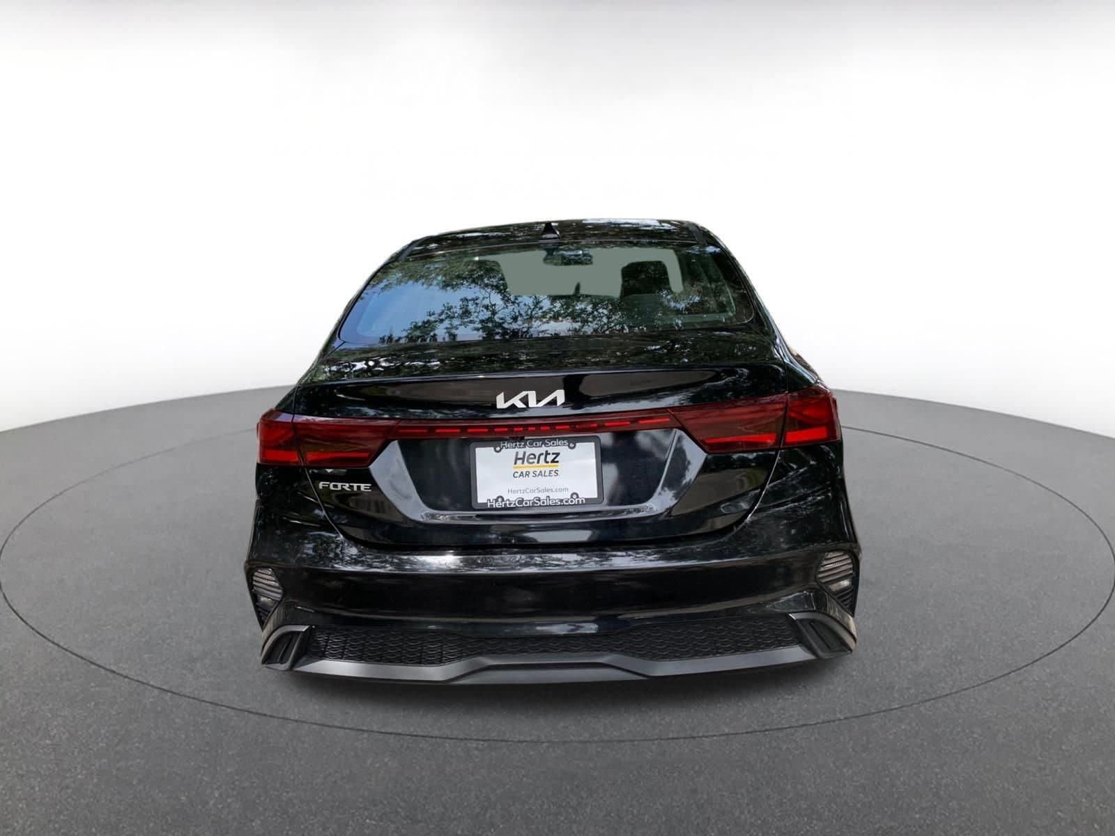 Thumbnail: 2024 Kia Forte - 6
