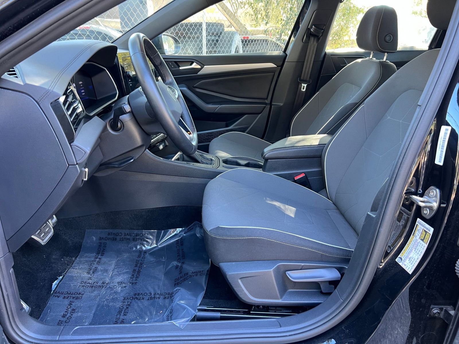 Thumbnail: 2025 Volkswagen Jetta - 21