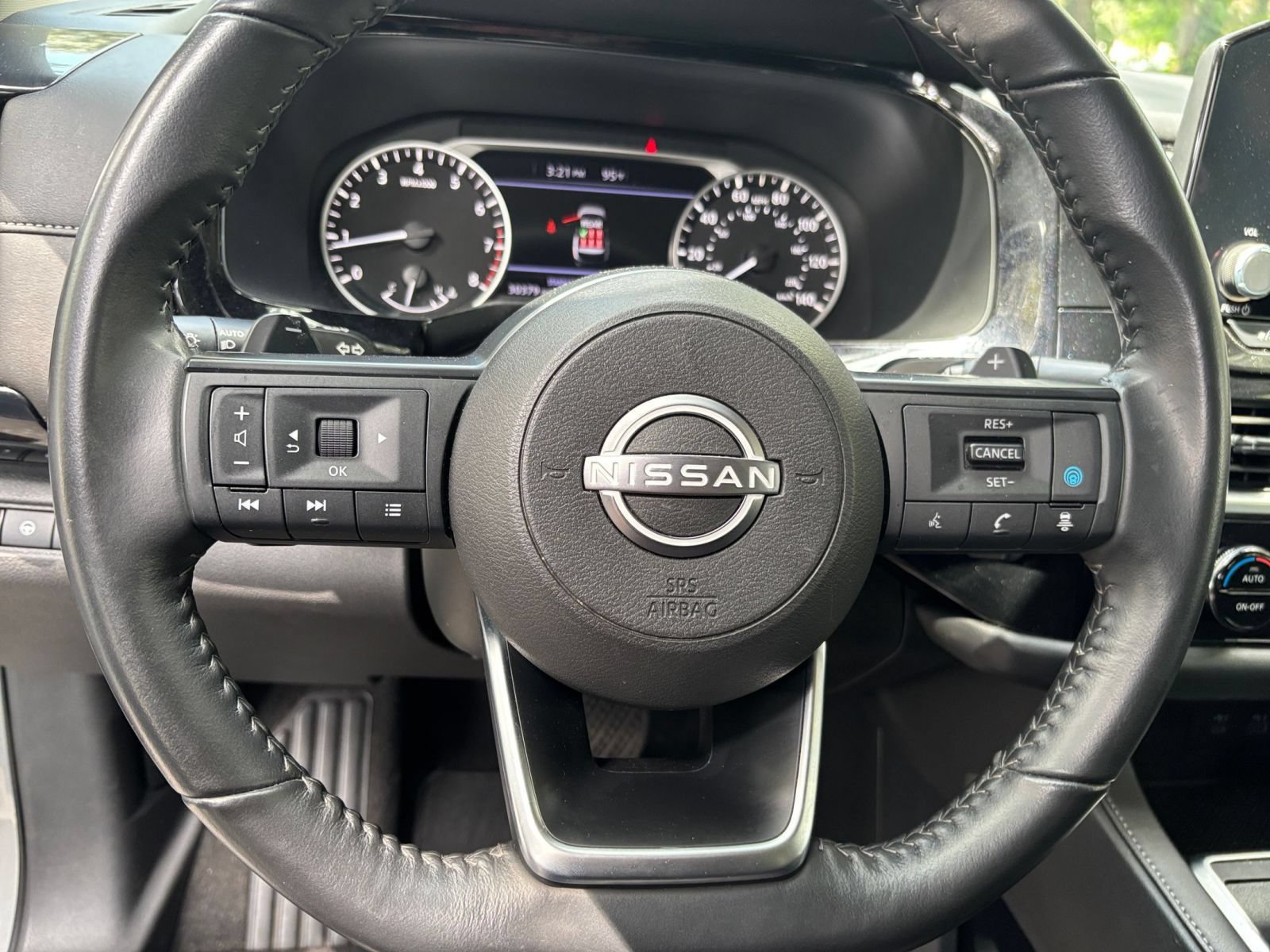 Thumbnail: 2025 Nissan Pathfinder - 30