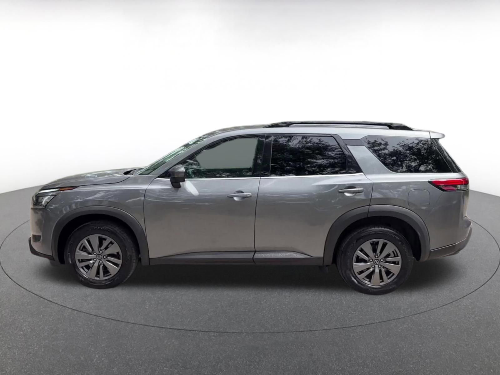 Thumbnail: 2025 Nissan Pathfinder - 9