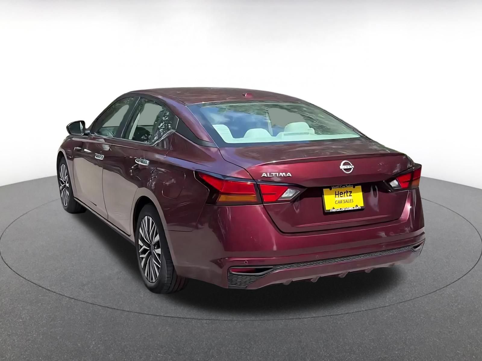 Thumbnail: 2025 Nissan Altima - 11