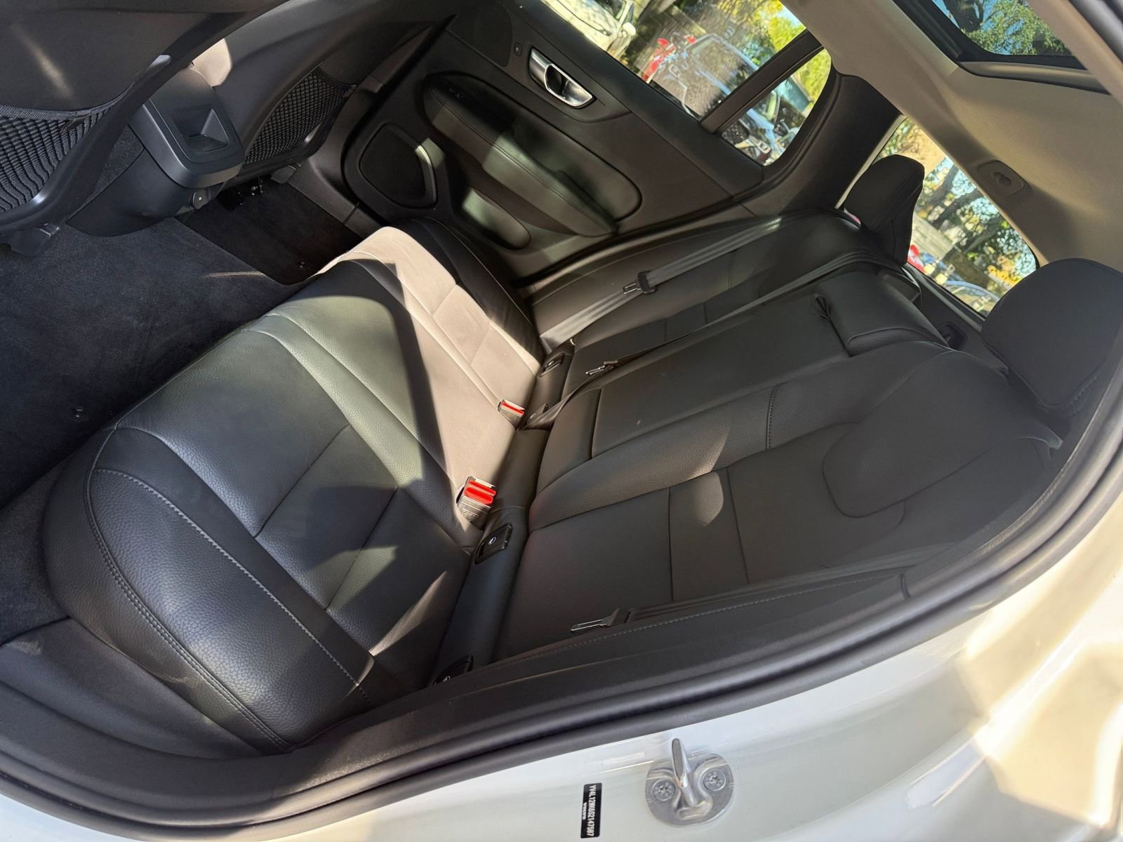 Thumbnail: 2025 Volvo S60 - 20