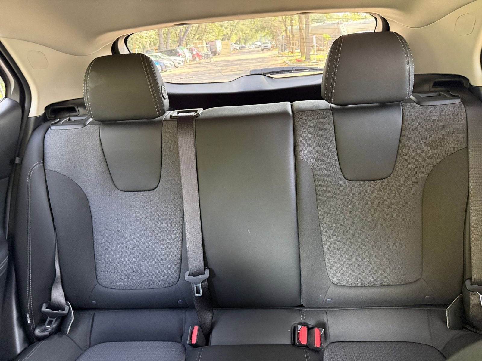 Thumbnail: 2025 Buick Encore GX - 32