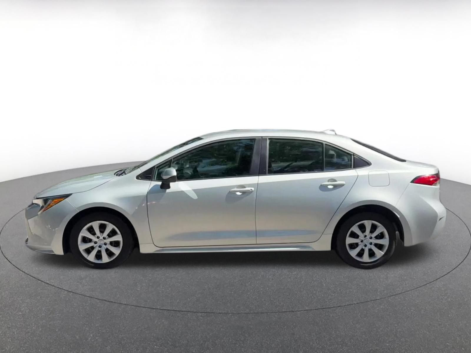 Thumbnail: 2025 Toyota Corolla - 9