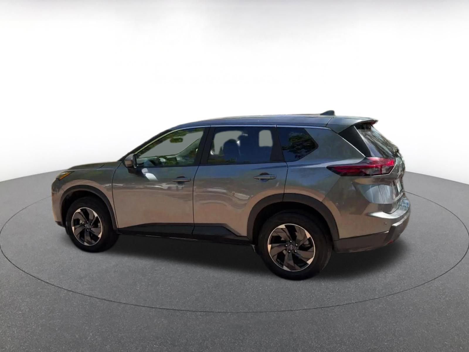 Thumbnail: 2025 Nissan Rogue - 10