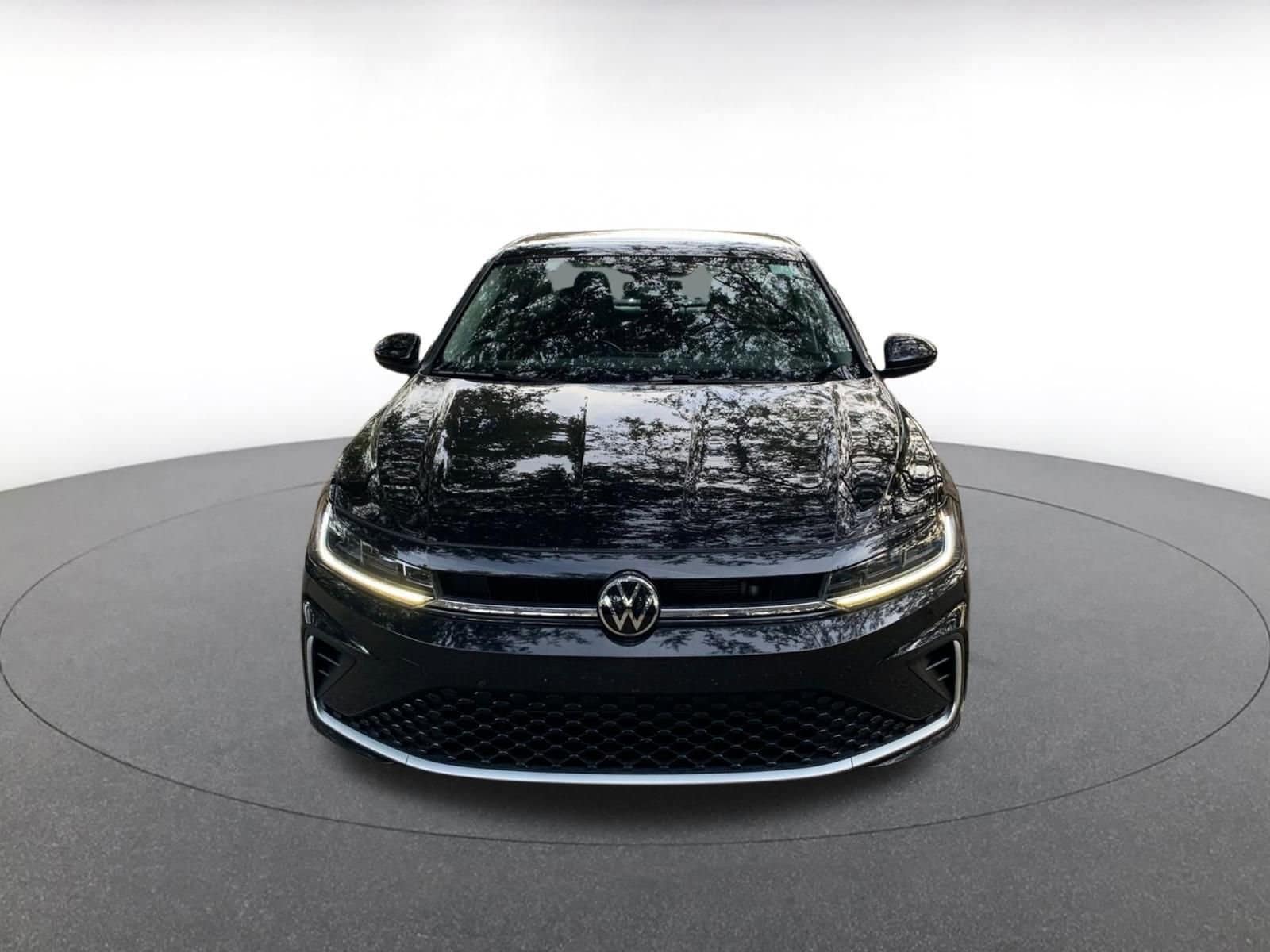 Thumbnail: 2025 Volkswagen Jetta - 2