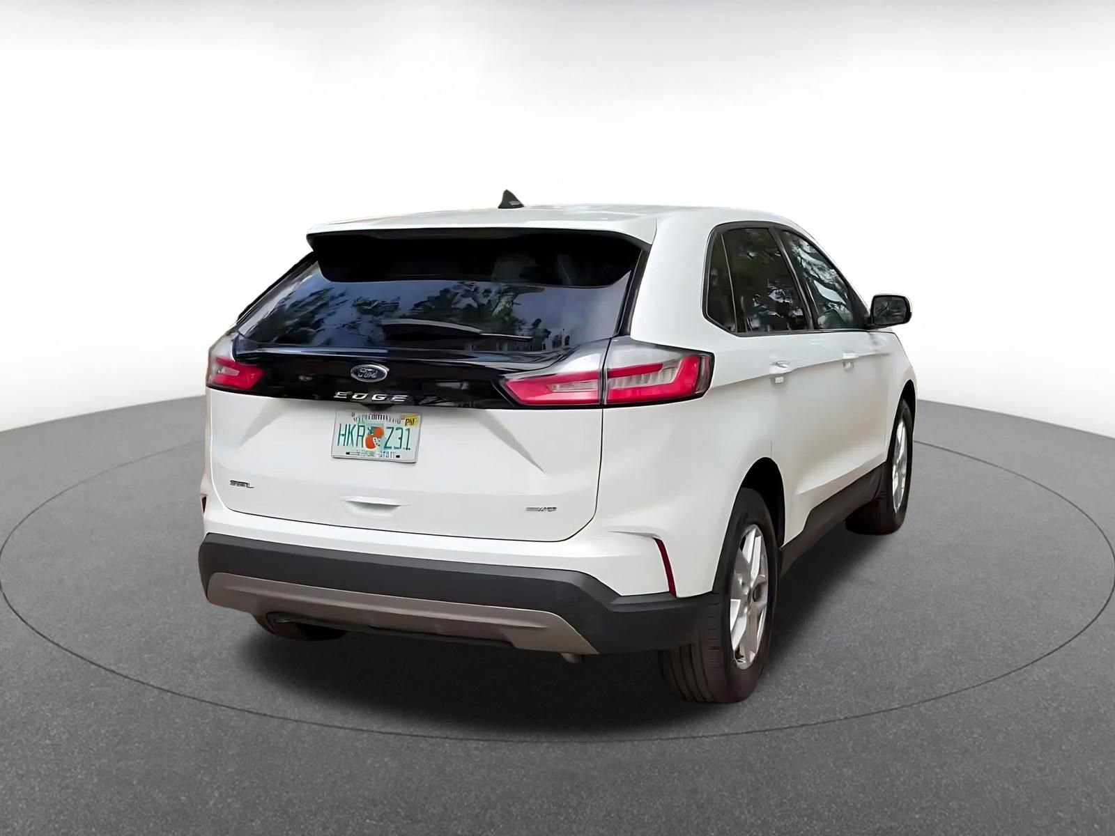 Thumbnail: 2024 Ford Edge - 15