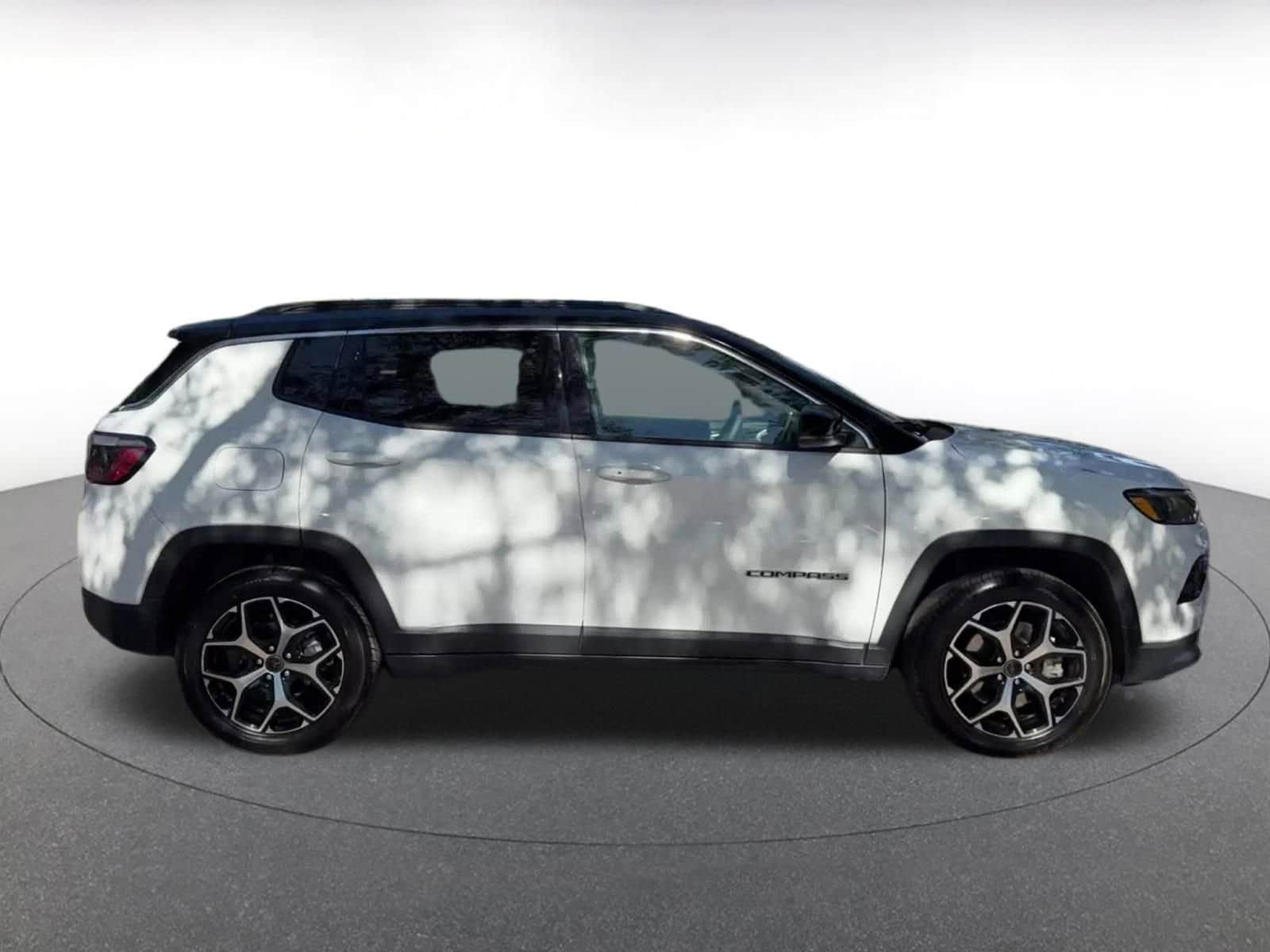 Thumbnail: 2025 Jeep Compass - 16