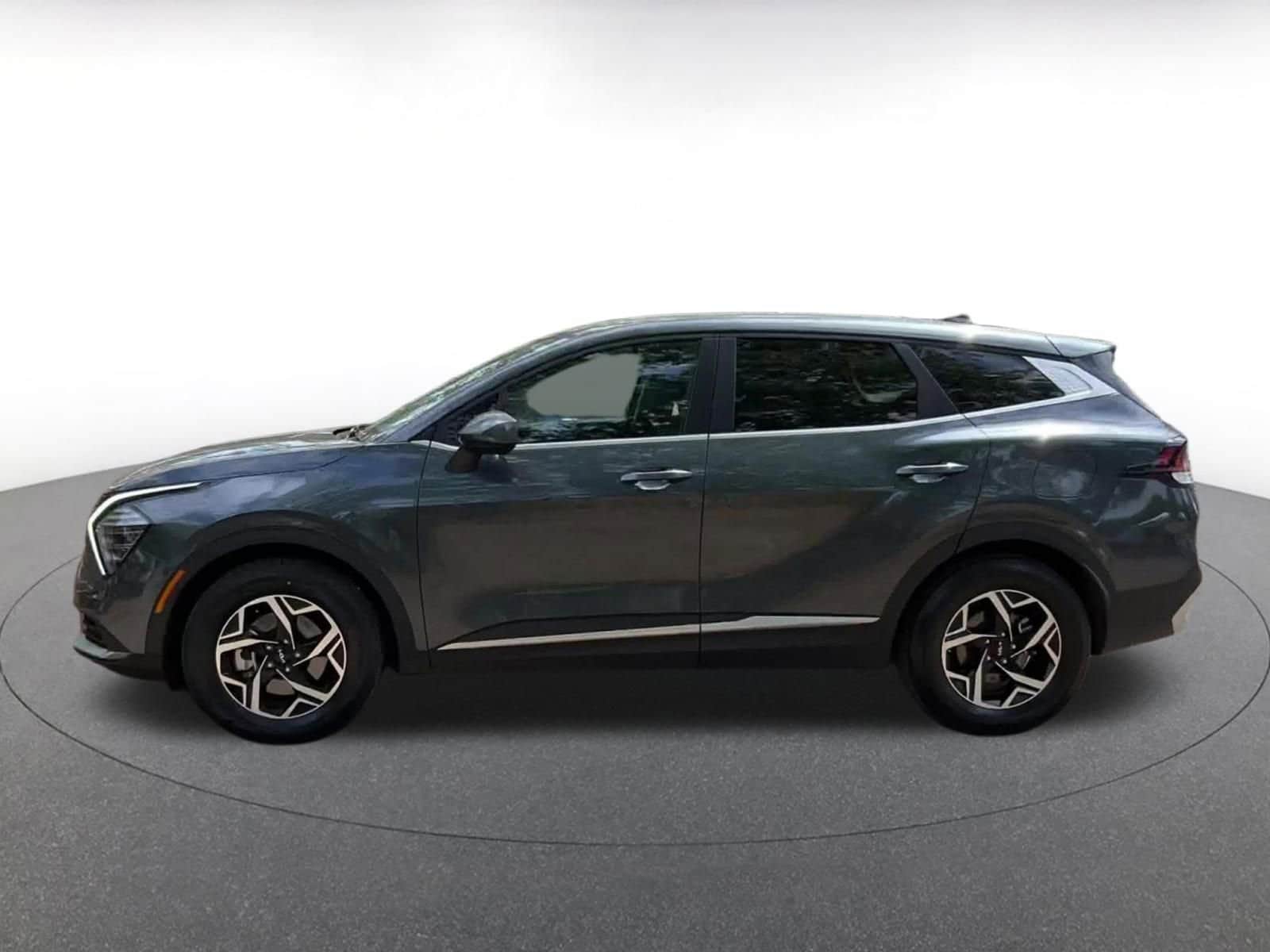 Thumbnail: 2025 Kia Sportage - 9