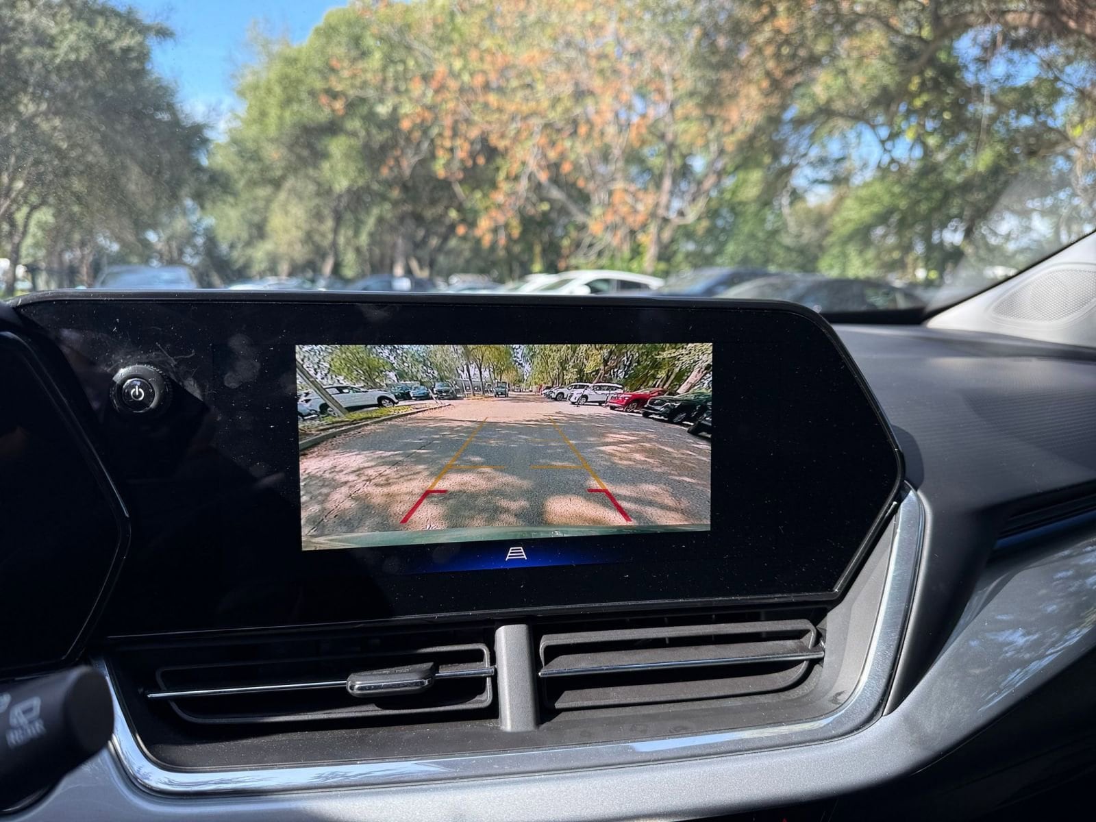 Thumbnail: 2025 Chevrolet Trax - 17