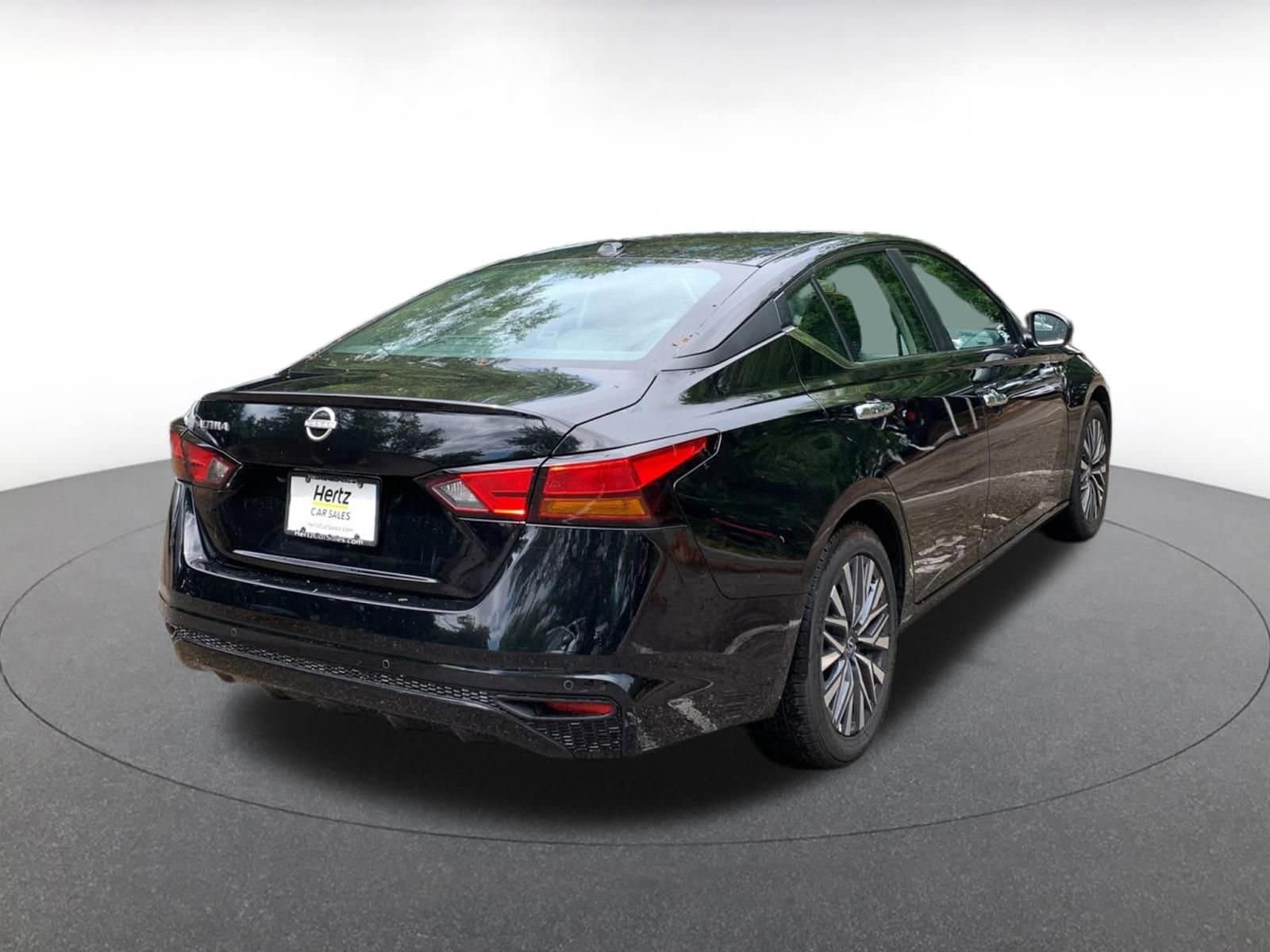Thumbnail: 2025 Nissan Altima - 7