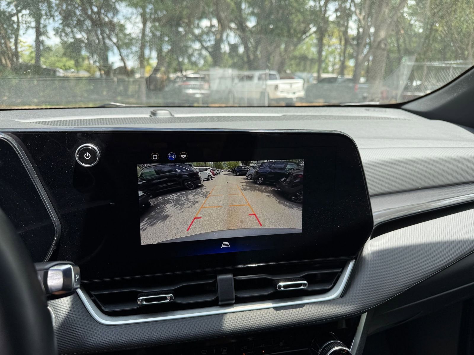 Thumbnail: 2025 Chevrolet Equinox - 17