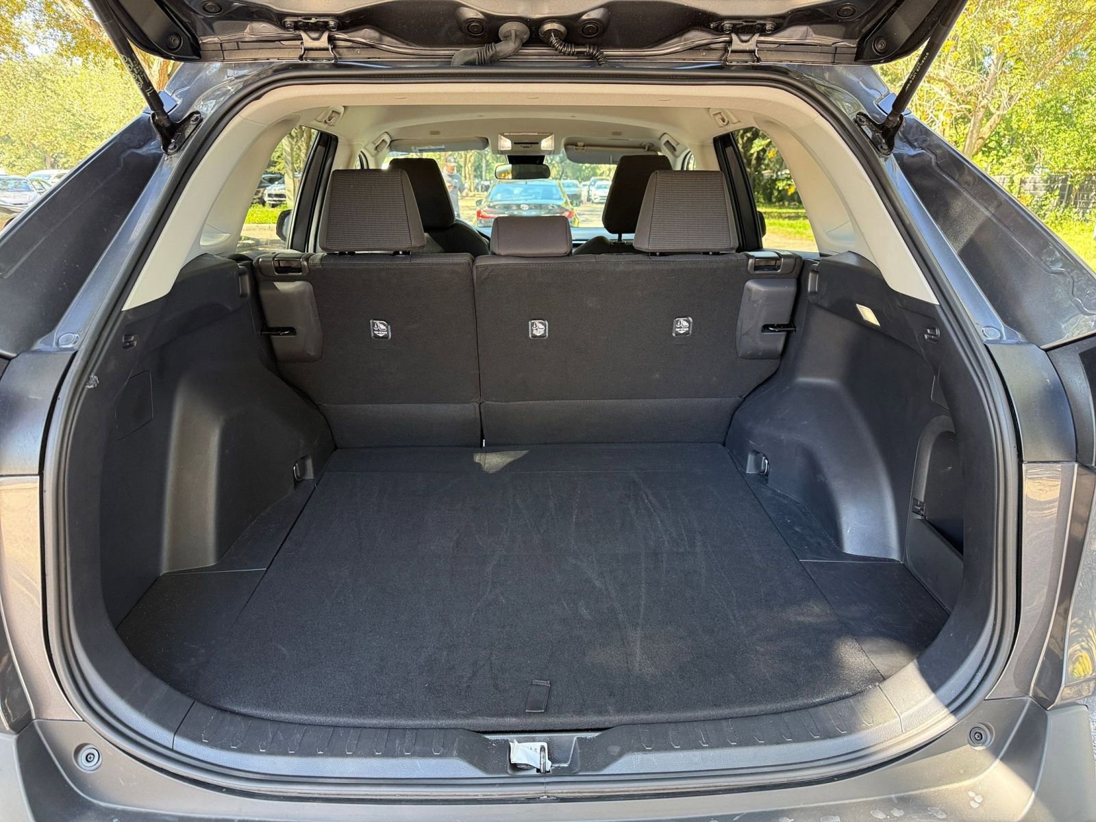 Thumbnail: 2025 Toyota RAV4 - 24