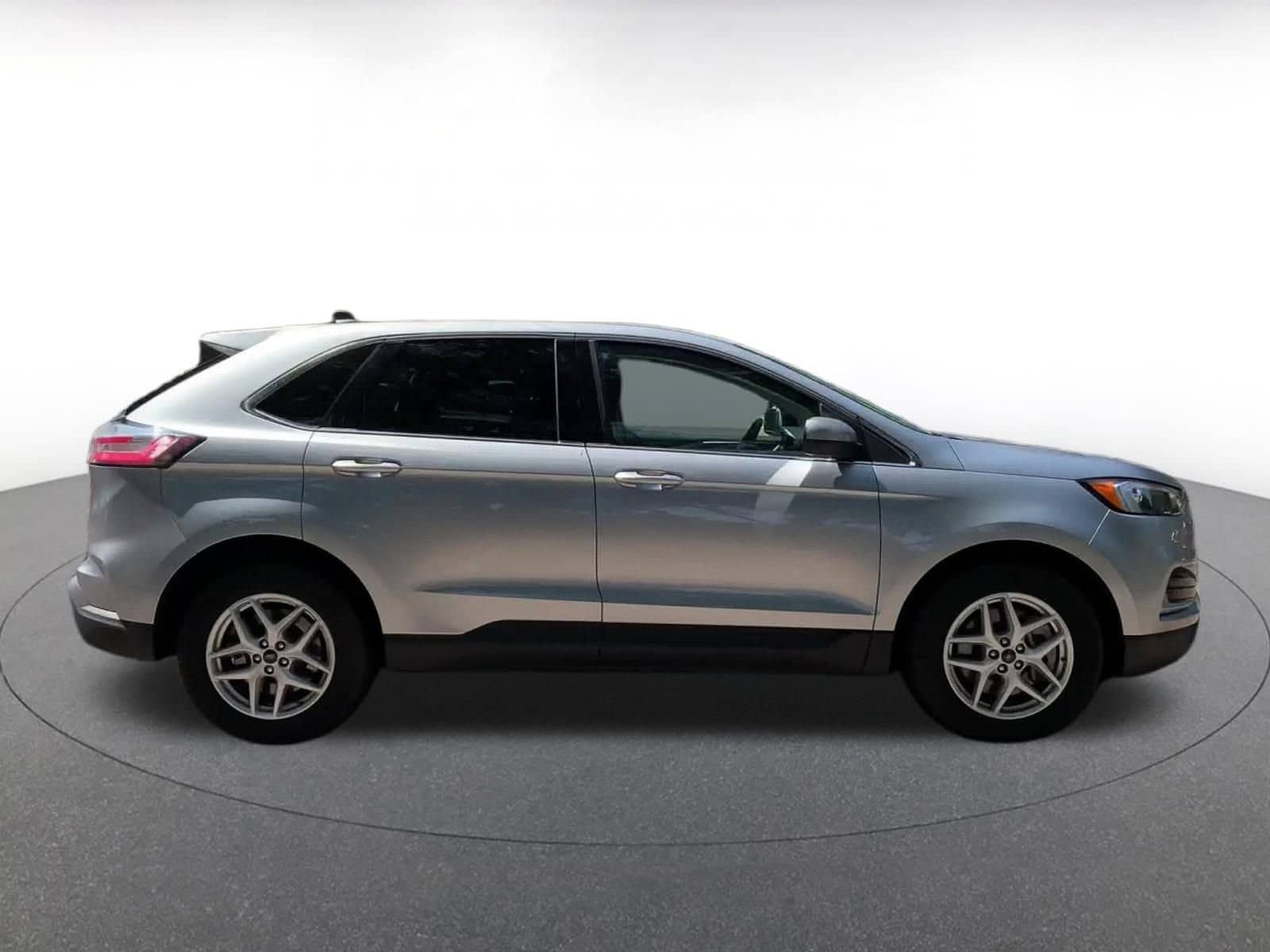 Thumbnail: 2023 Ford Edge - 20