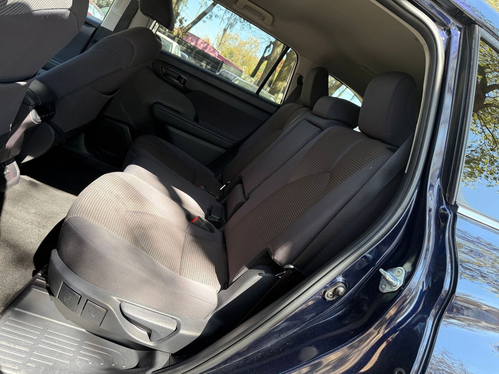 Thumbnail: 2025 Toyota Highlander - 23