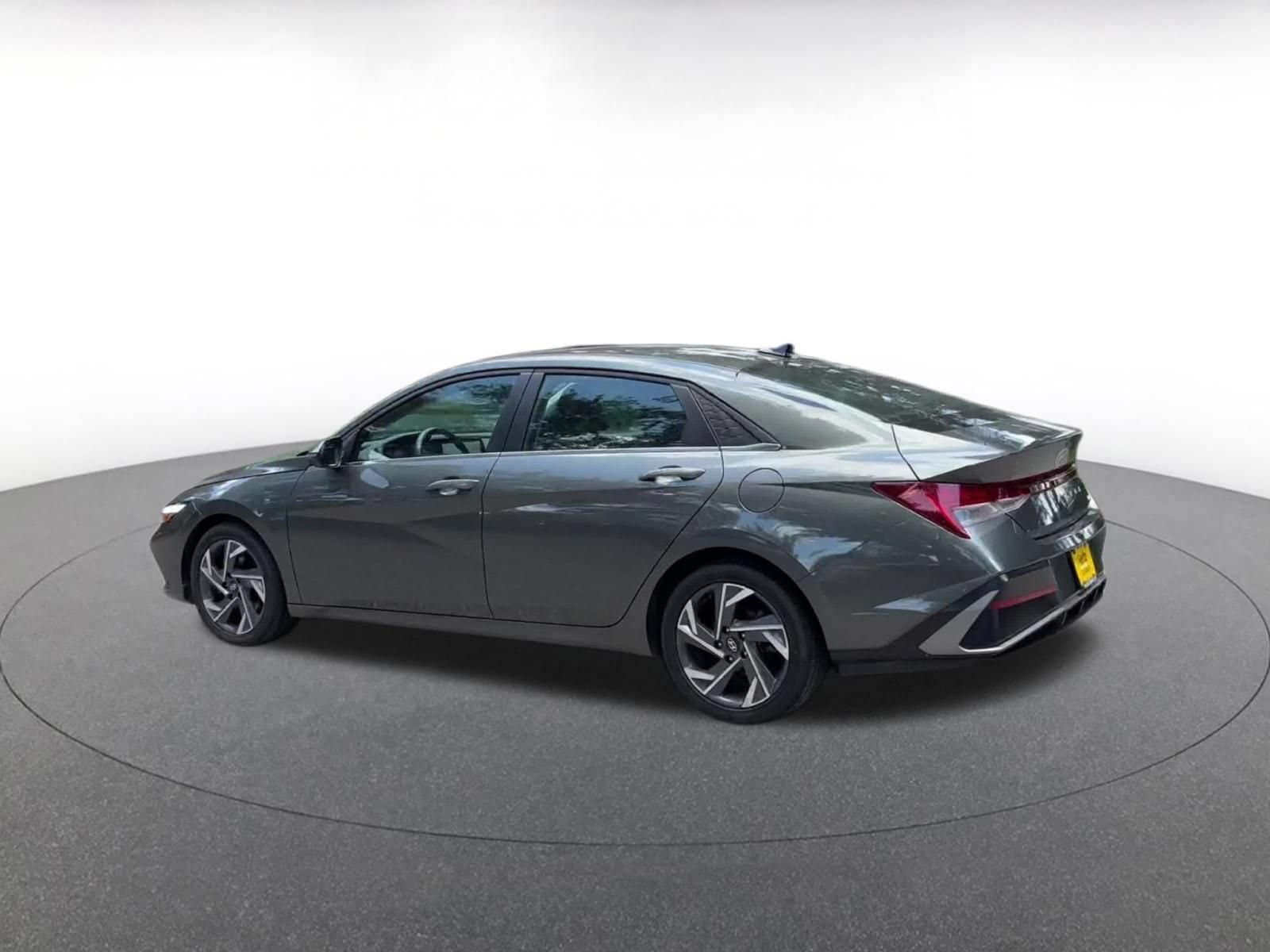 Thumbnail: 2025 Hyundai Elantra - 12