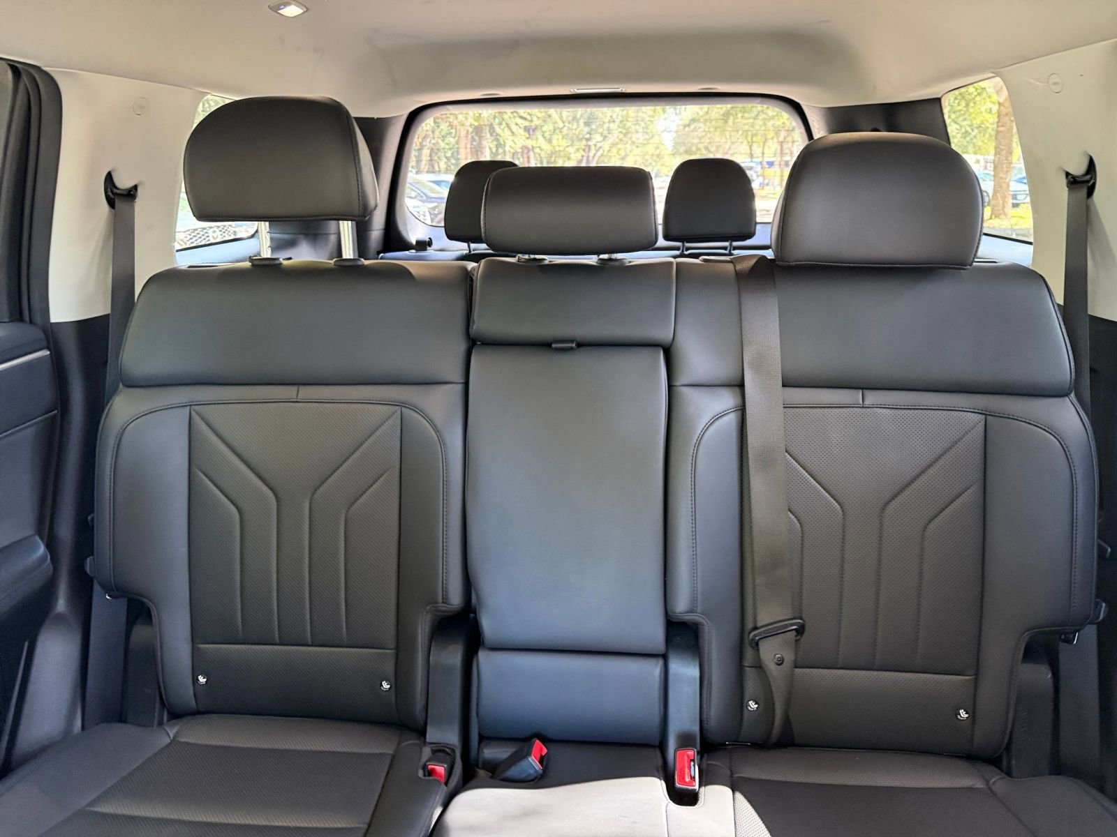 Thumbnail: 2025 Hyundai Santa Fe - 32