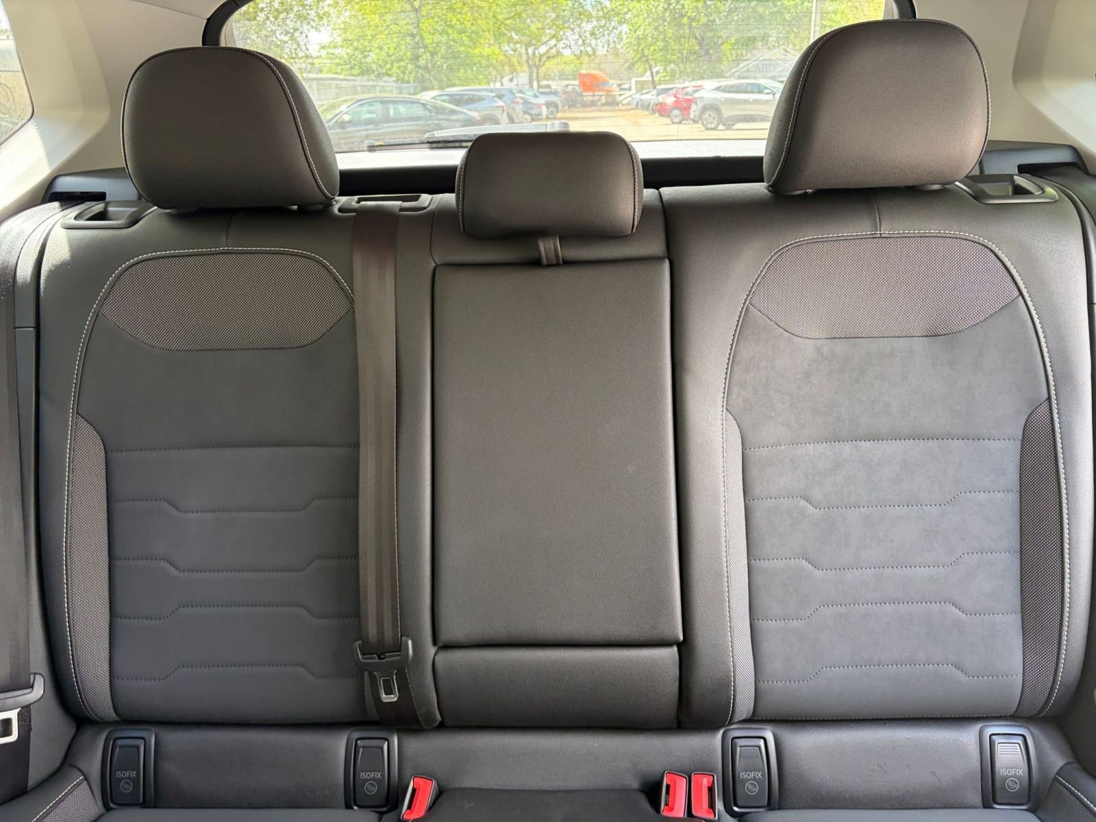 Thumbnail: 2025 Volkswagen Taos - 34