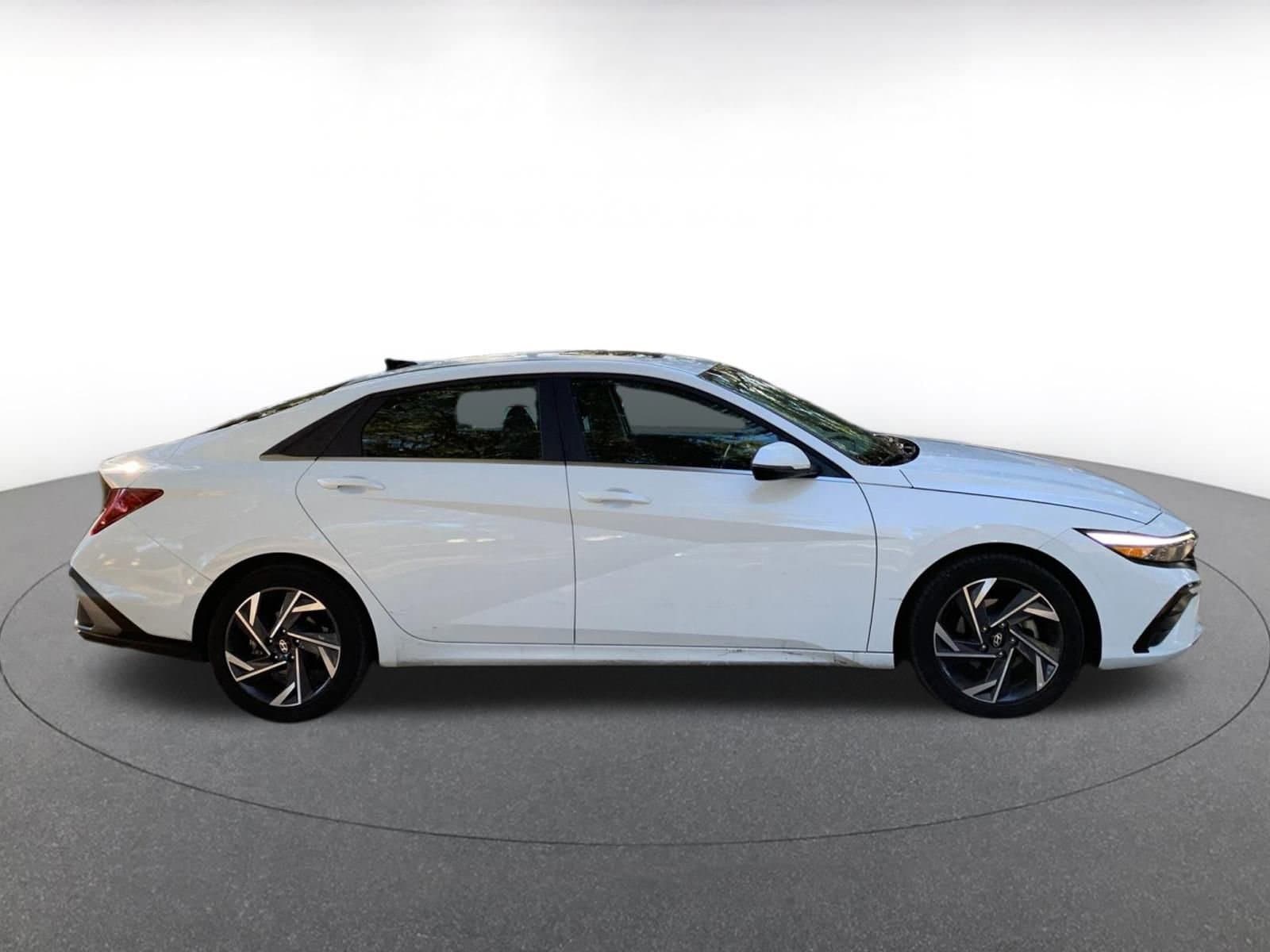 Thumbnail: 2025 Toyota Camry - 8