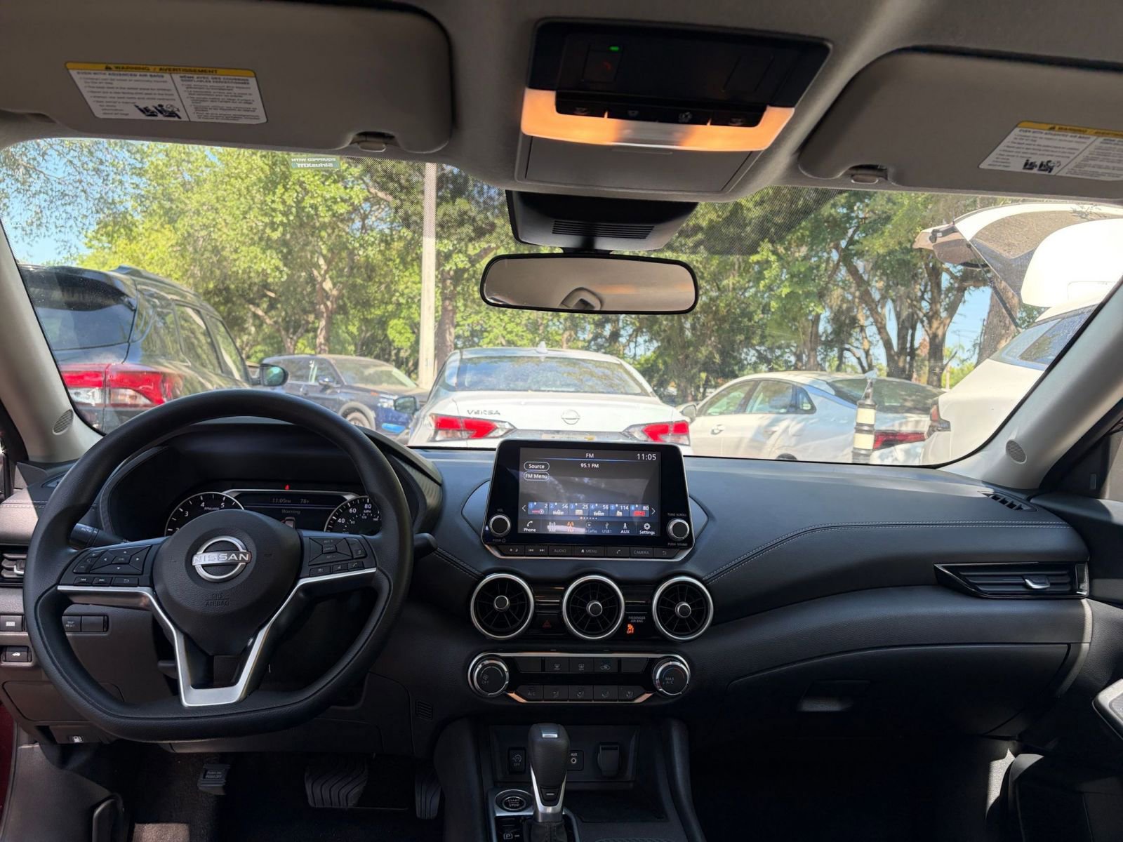 Thumbnail: 2025 Nissan Sentra - 31