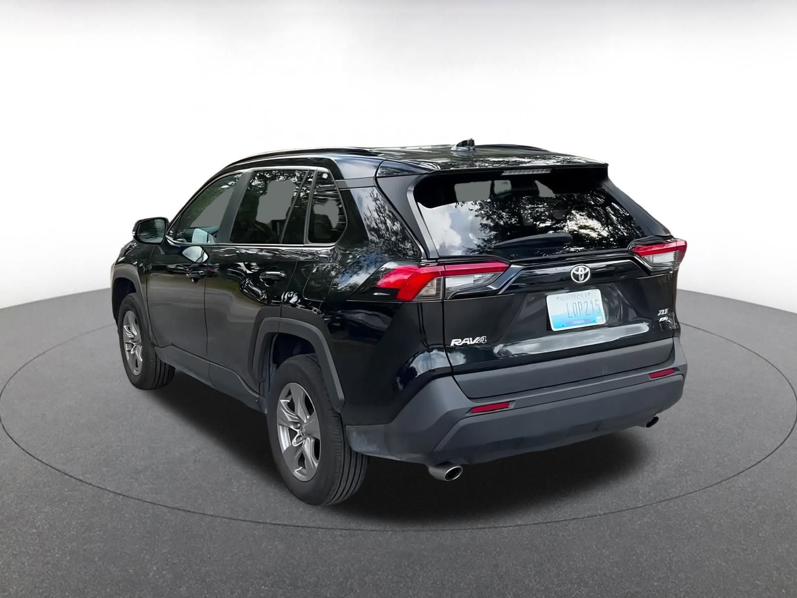 Thumbnail: 2024 Toyota RAV4 - 11