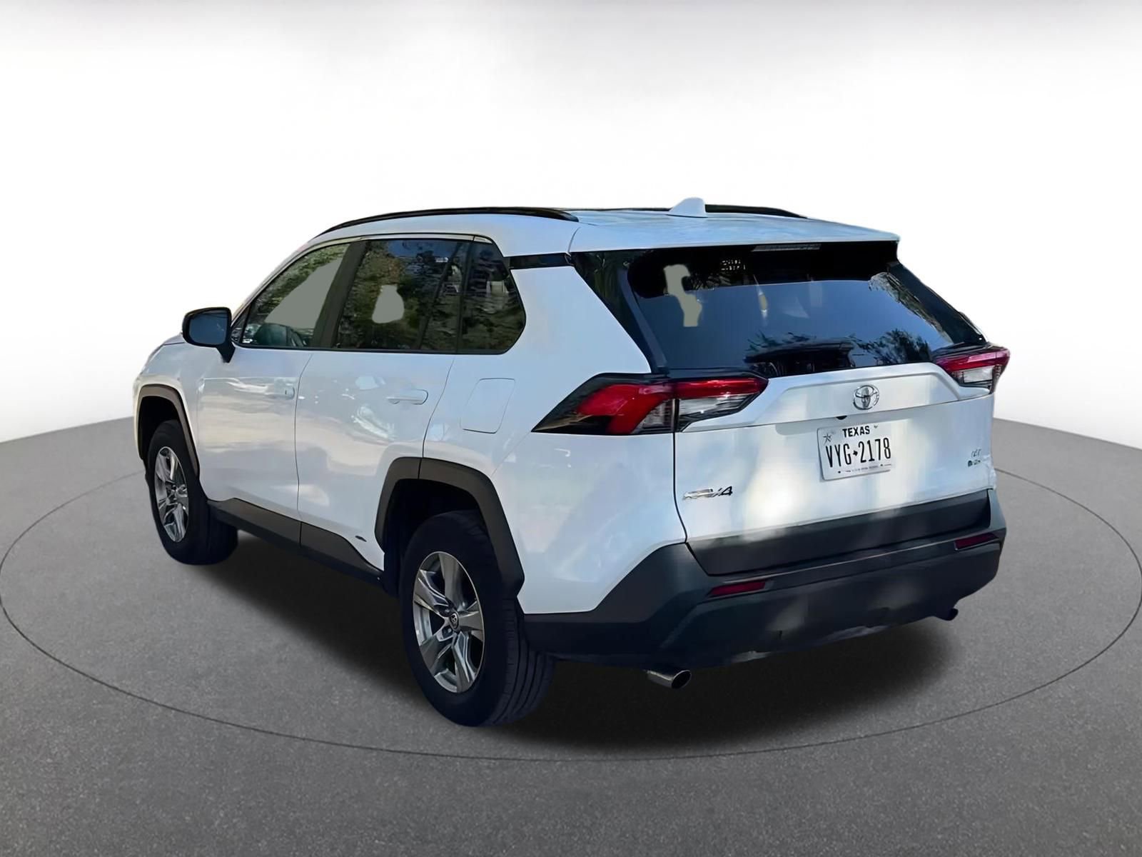 Thumbnail: 2025 Toyota RAV4 - 12