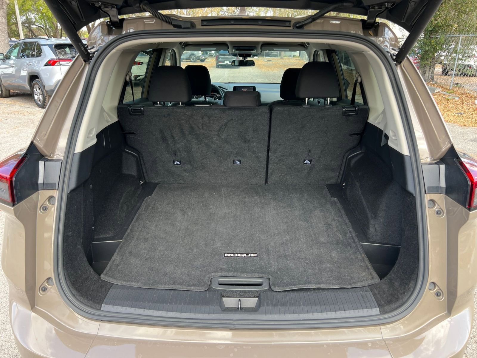 Thumbnail: 2025 Nissan Rogue - 28