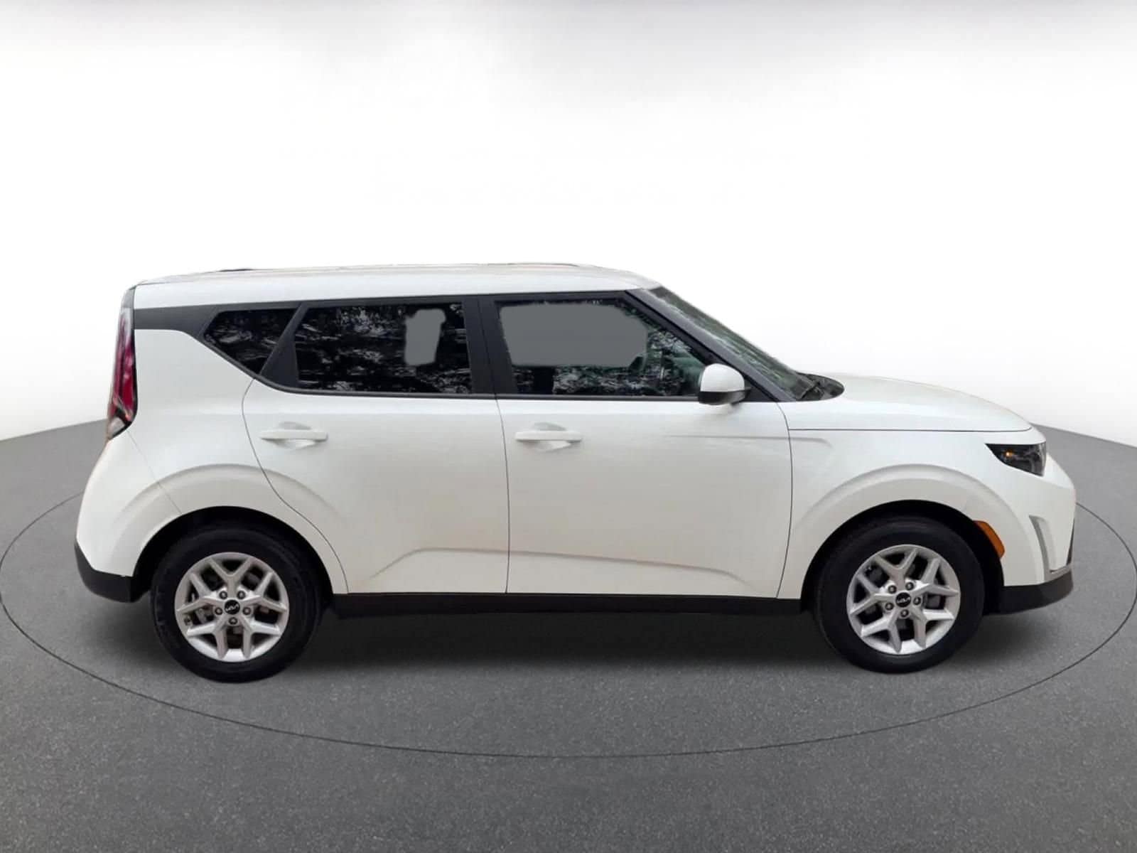 Thumbnail: 2025 Kia Soul - 16